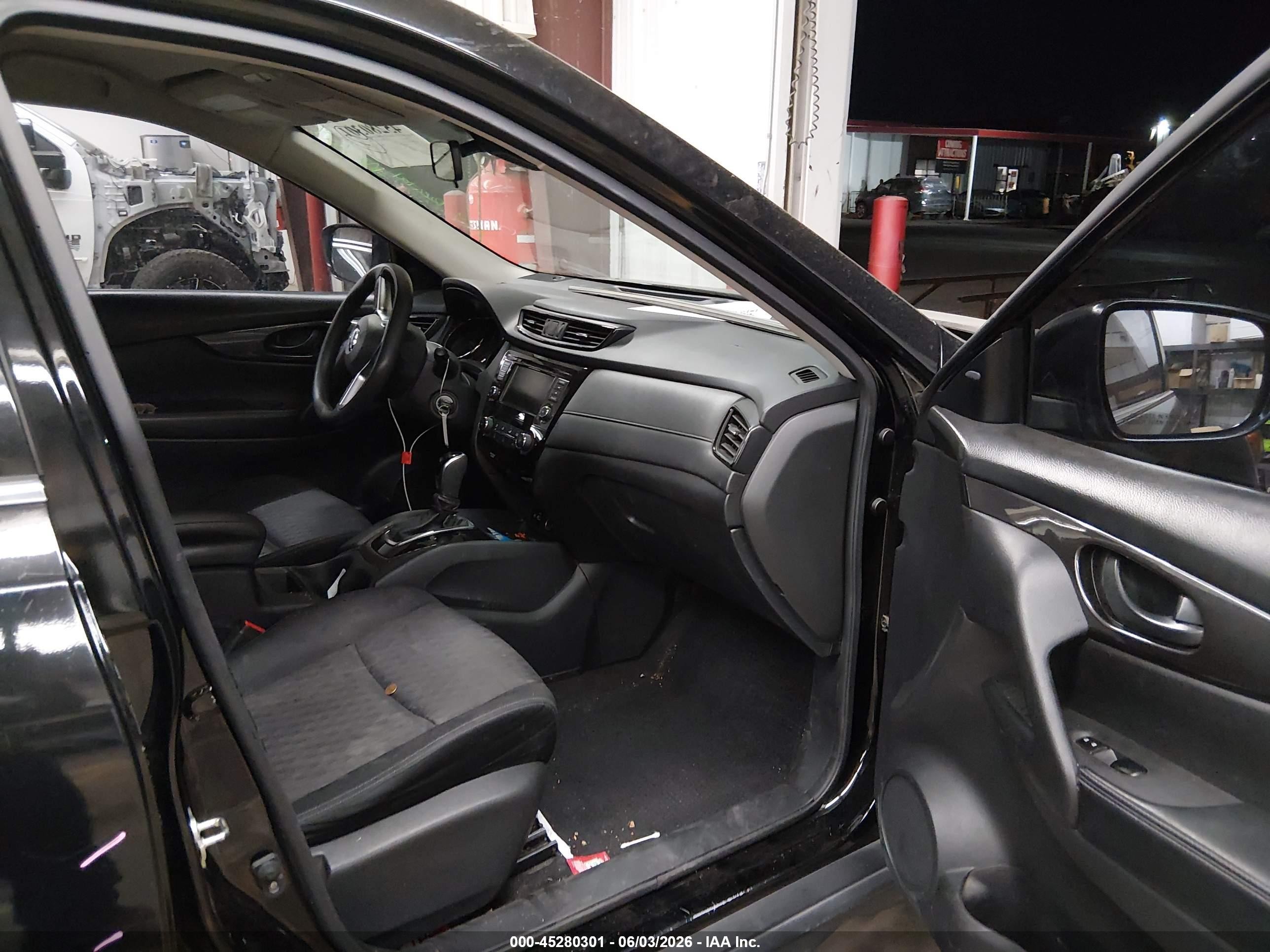 2020 Nissan Rogue S Fwd Black vin: JN8AT2MT0LW040385