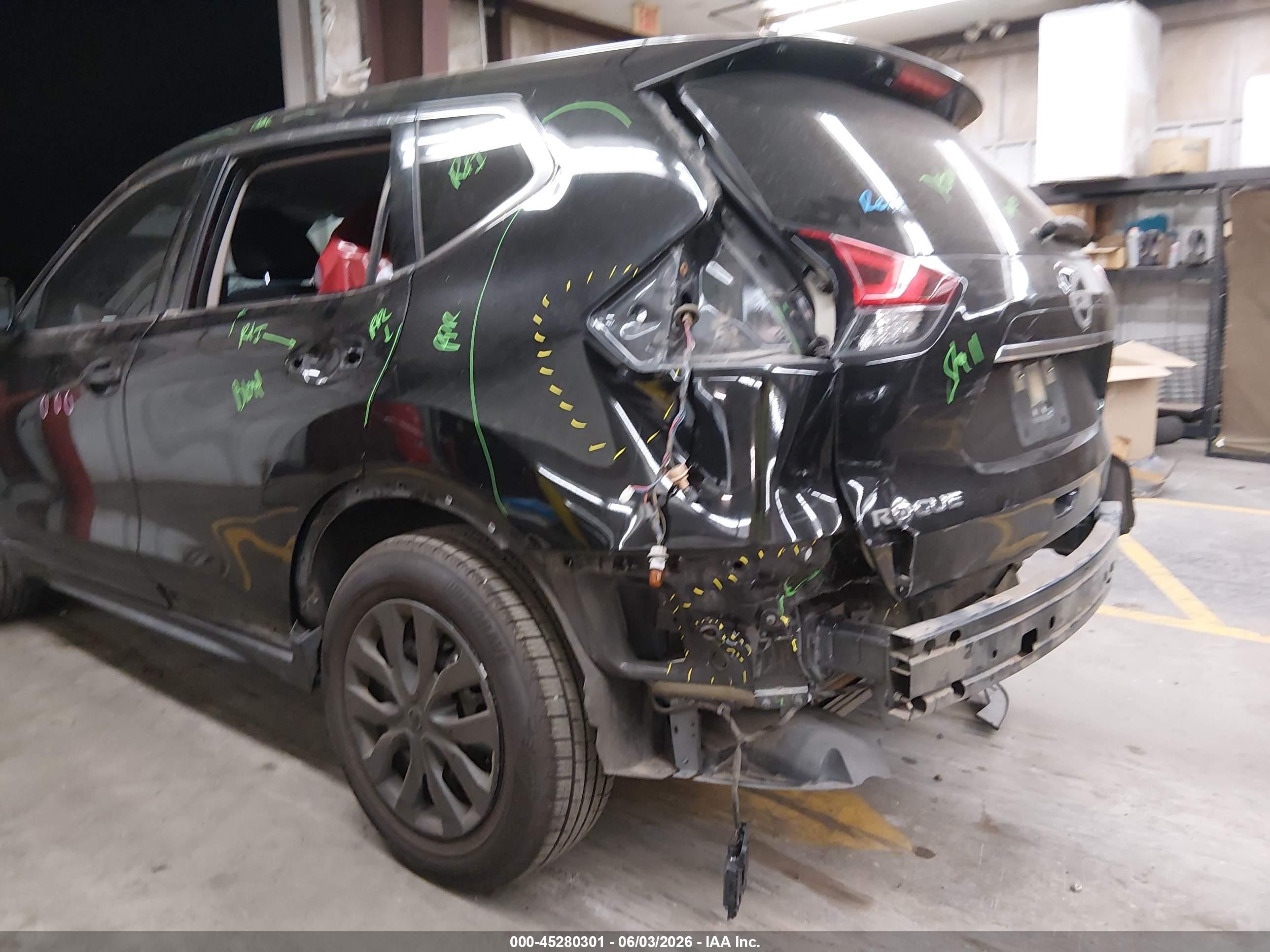 2020 Nissan Rogue S Fwd Black vin: JN8AT2MT0LW040385