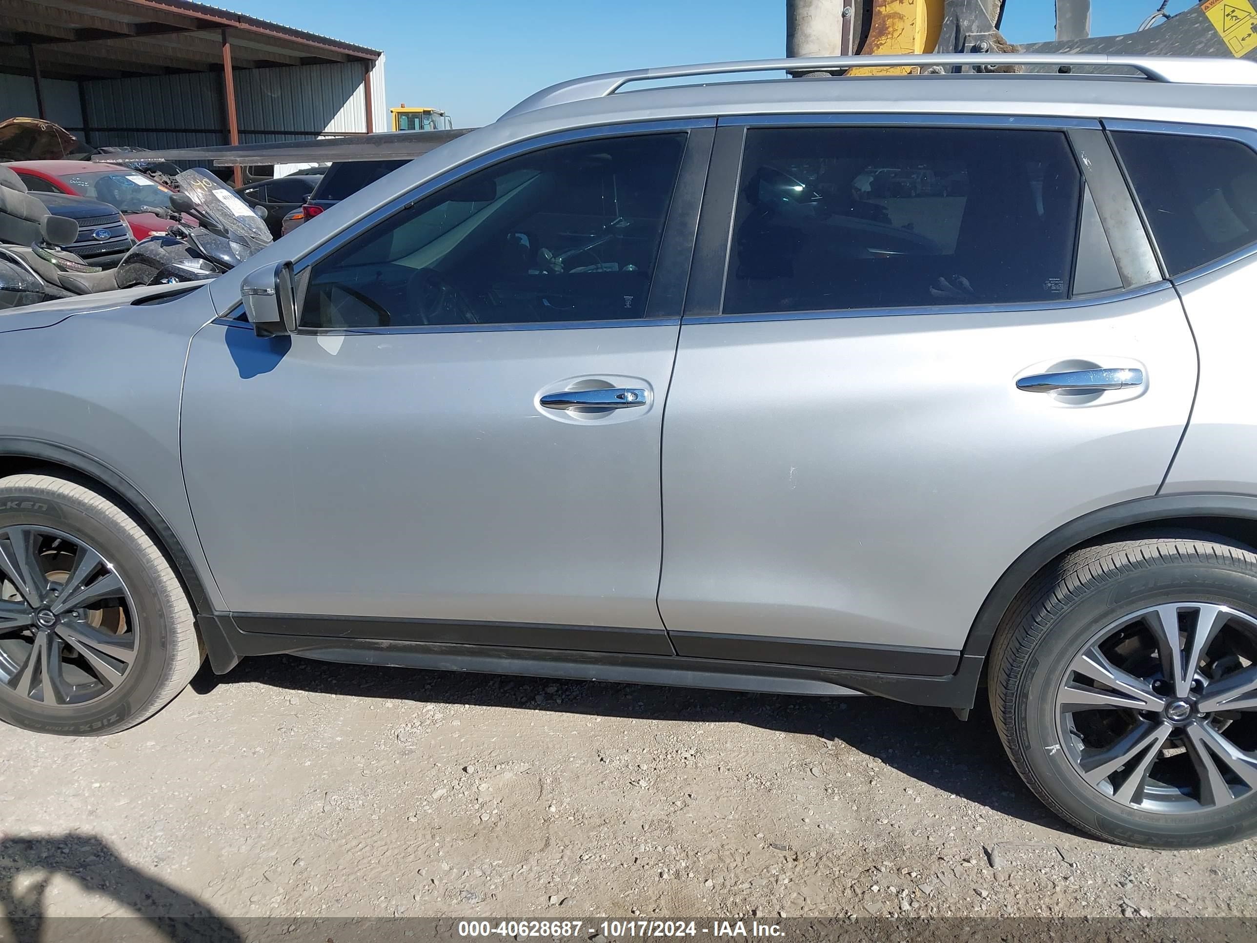 2020 Nissan Rogue Sv Fwd Silver vin: JN8AT2MT1LW001093
