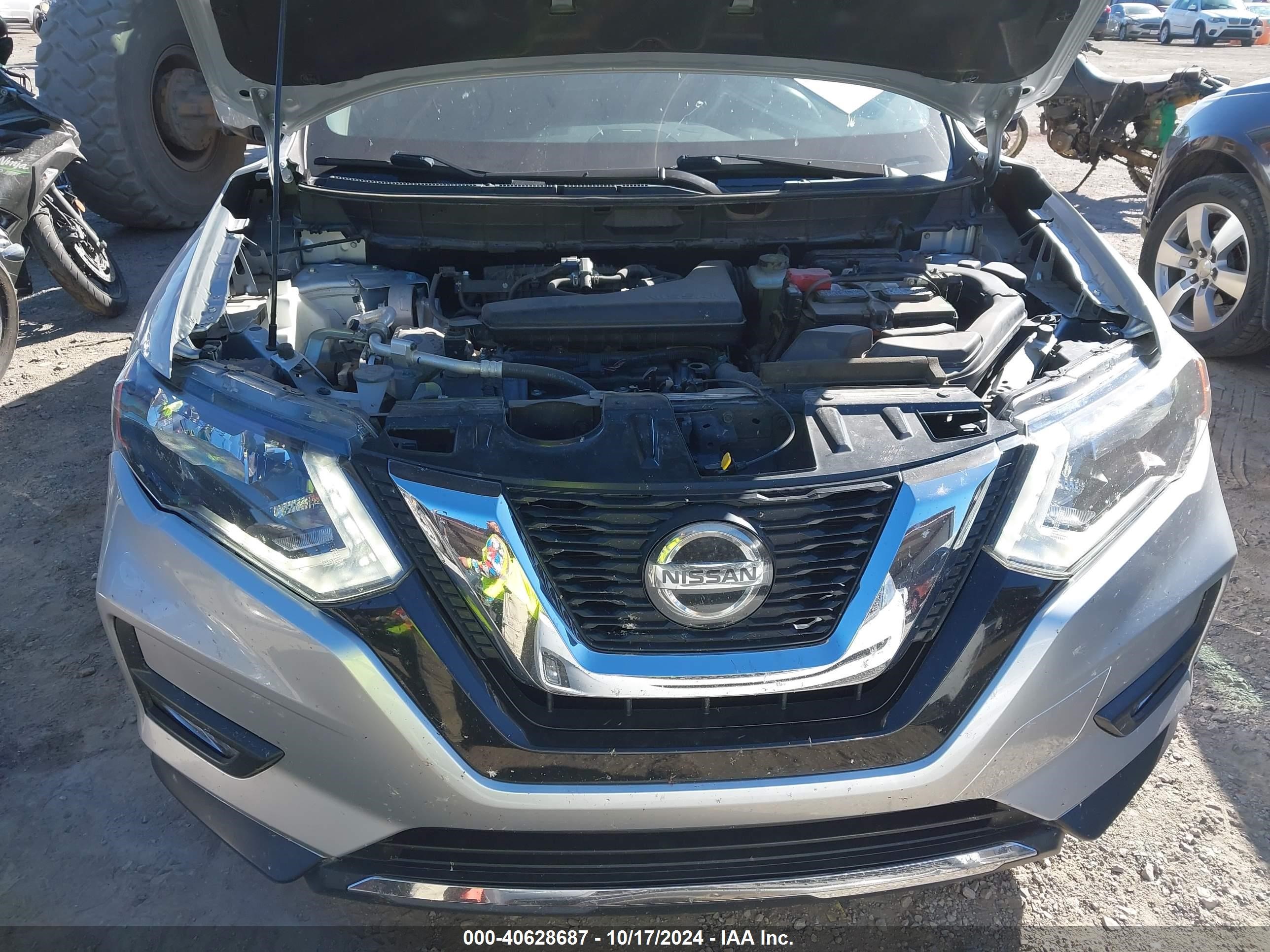 2020 Nissan Rogue Sv Fwd Silver vin: JN8AT2MT1LW001093