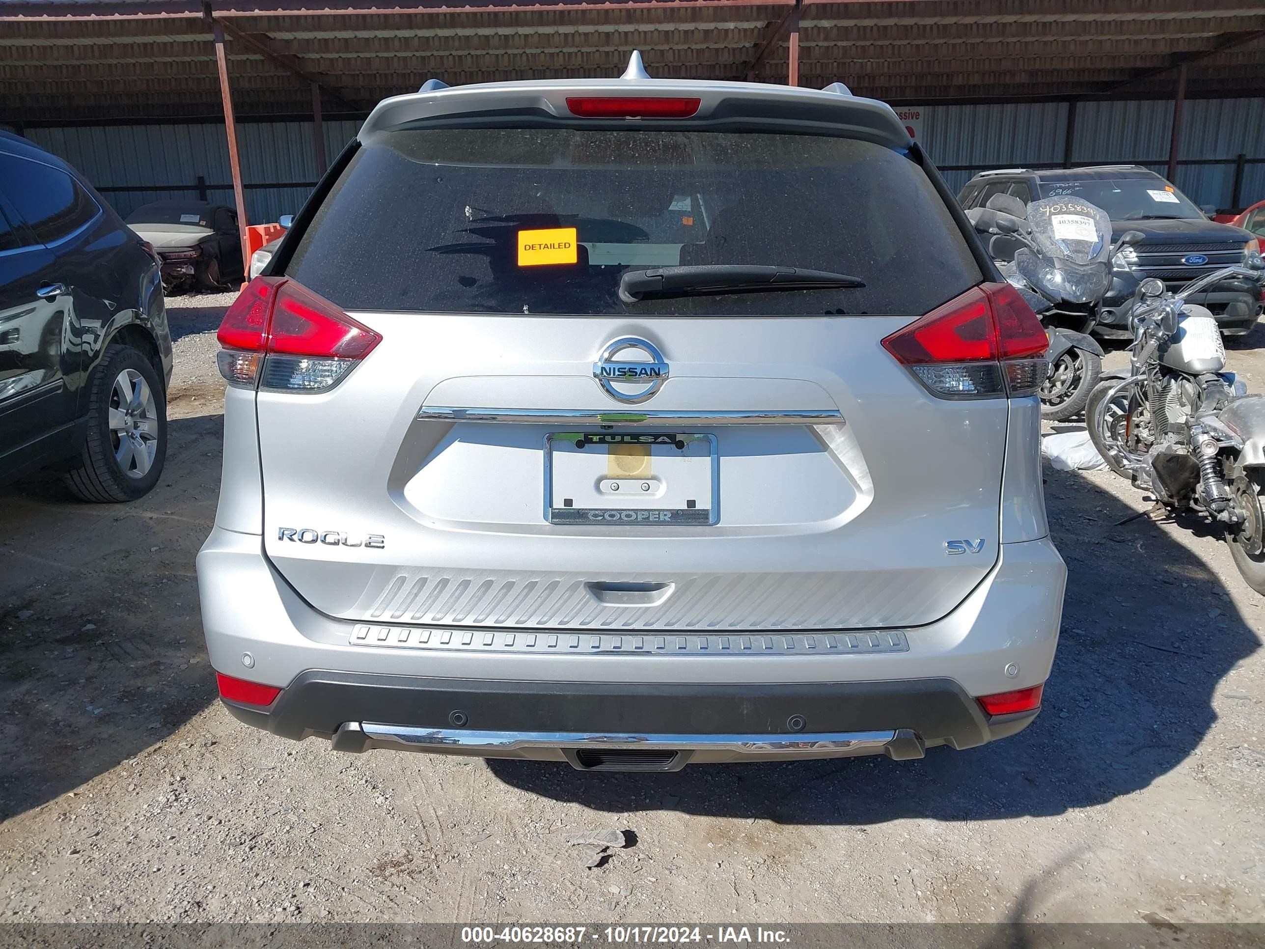 2020 Nissan Rogue Sv Fwd Silver vin: JN8AT2MT1LW001093