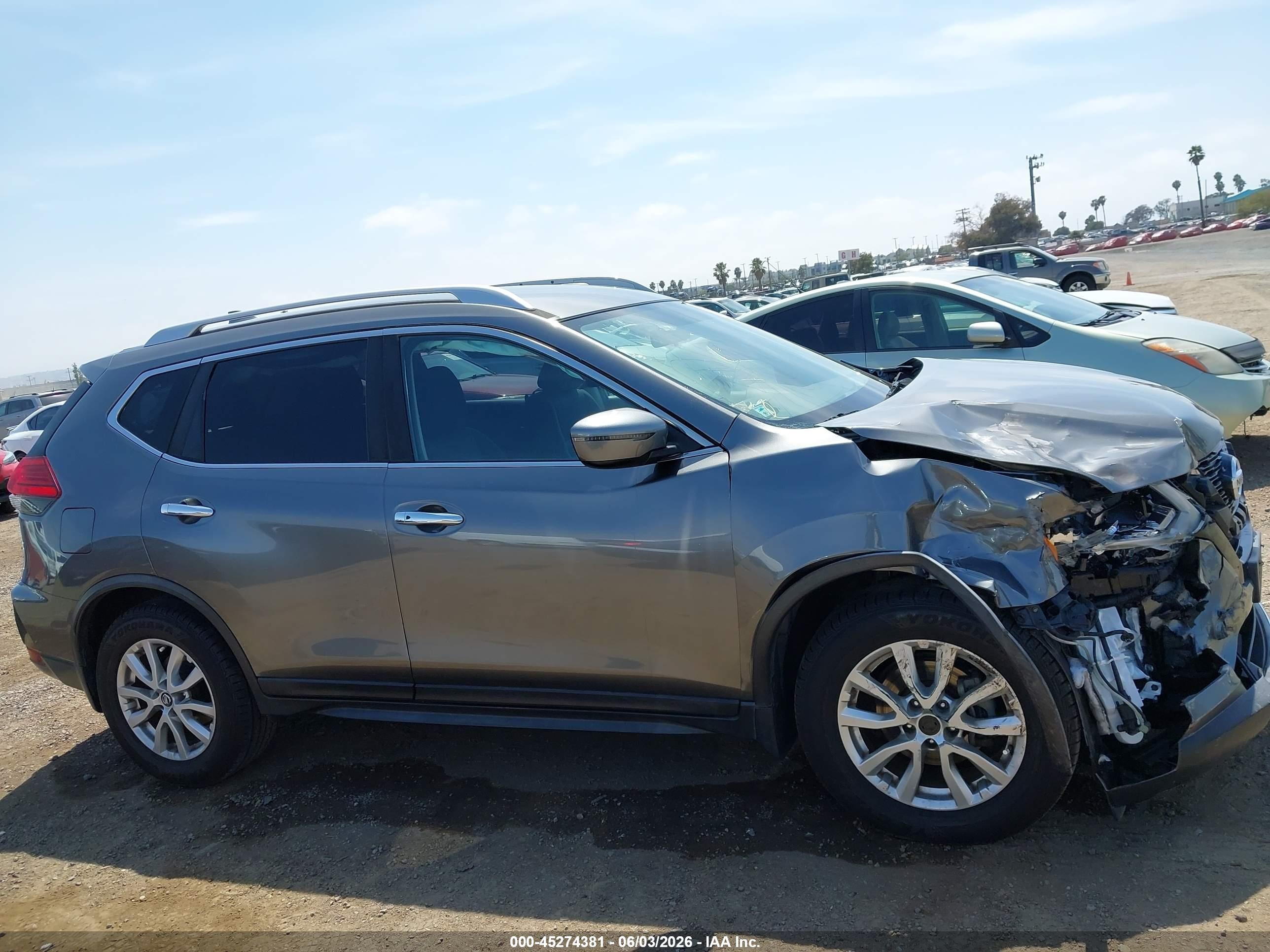 2017 Nissan Rogue Sv Gray vin: JN8AT2MT2HW387918