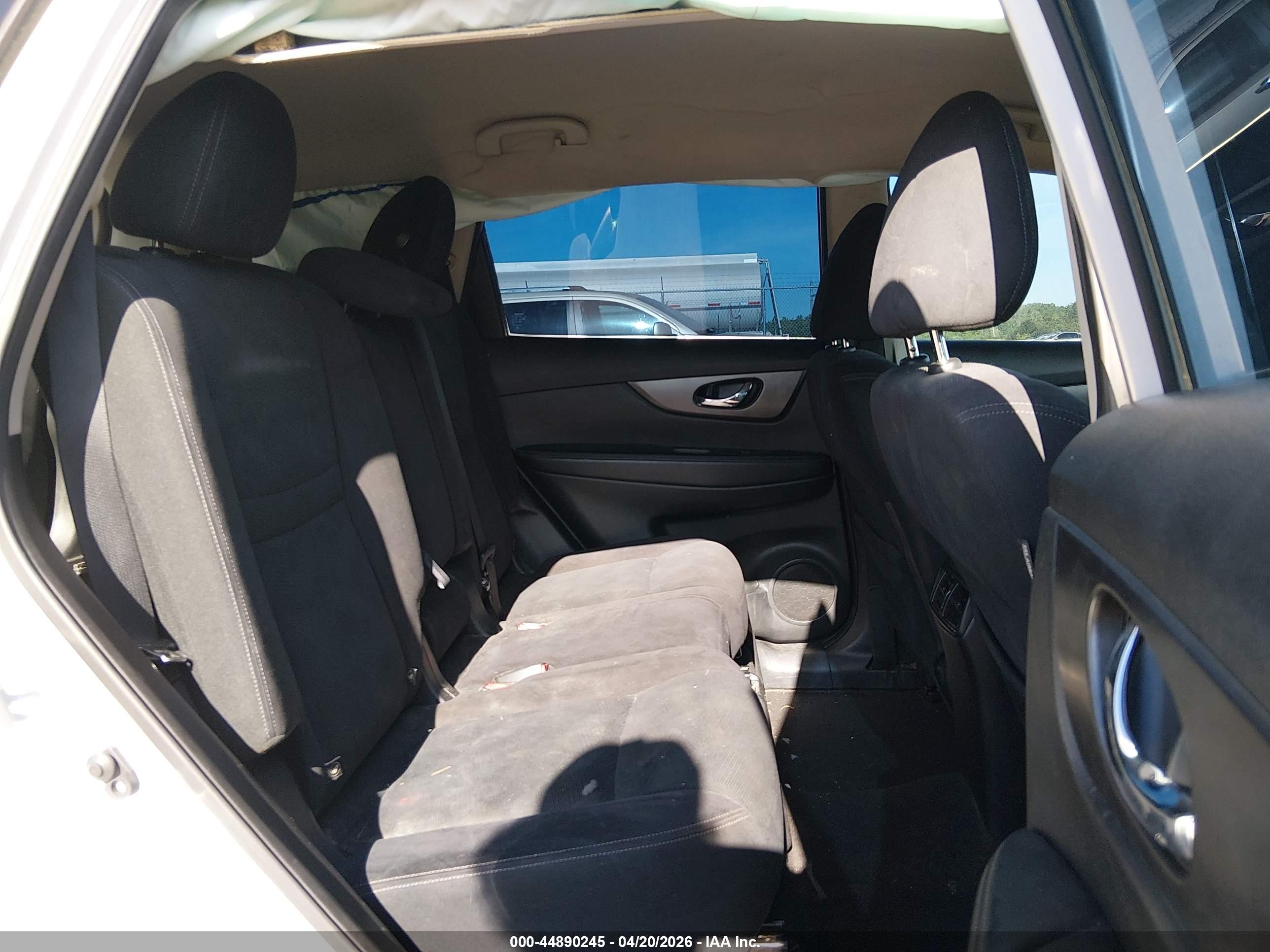 2016 Nissan Rogue S Серебряный vin: JN8AT2MT4GW021439