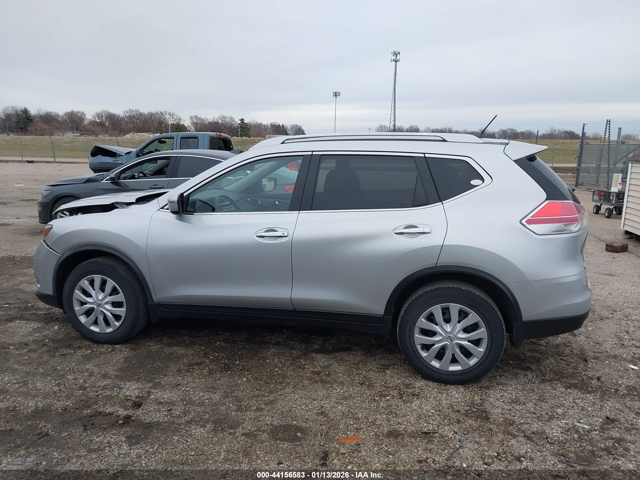 2016 Nissan Rogue S Silver vin: JN8AT2MT4GW023966