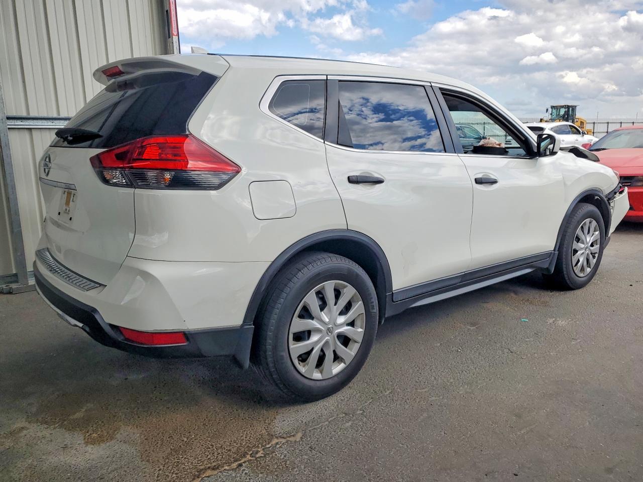 2017 Nissan Rogue S White vin: JN8AT2MT5HW138206
