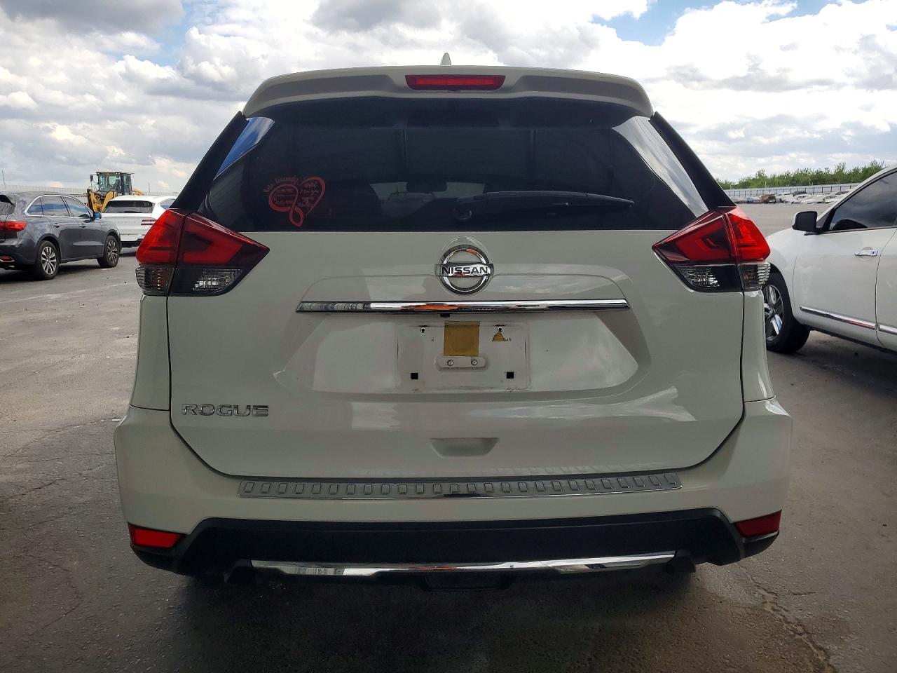 2017 Nissan Rogue S White vin: JN8AT2MT5HW138206
