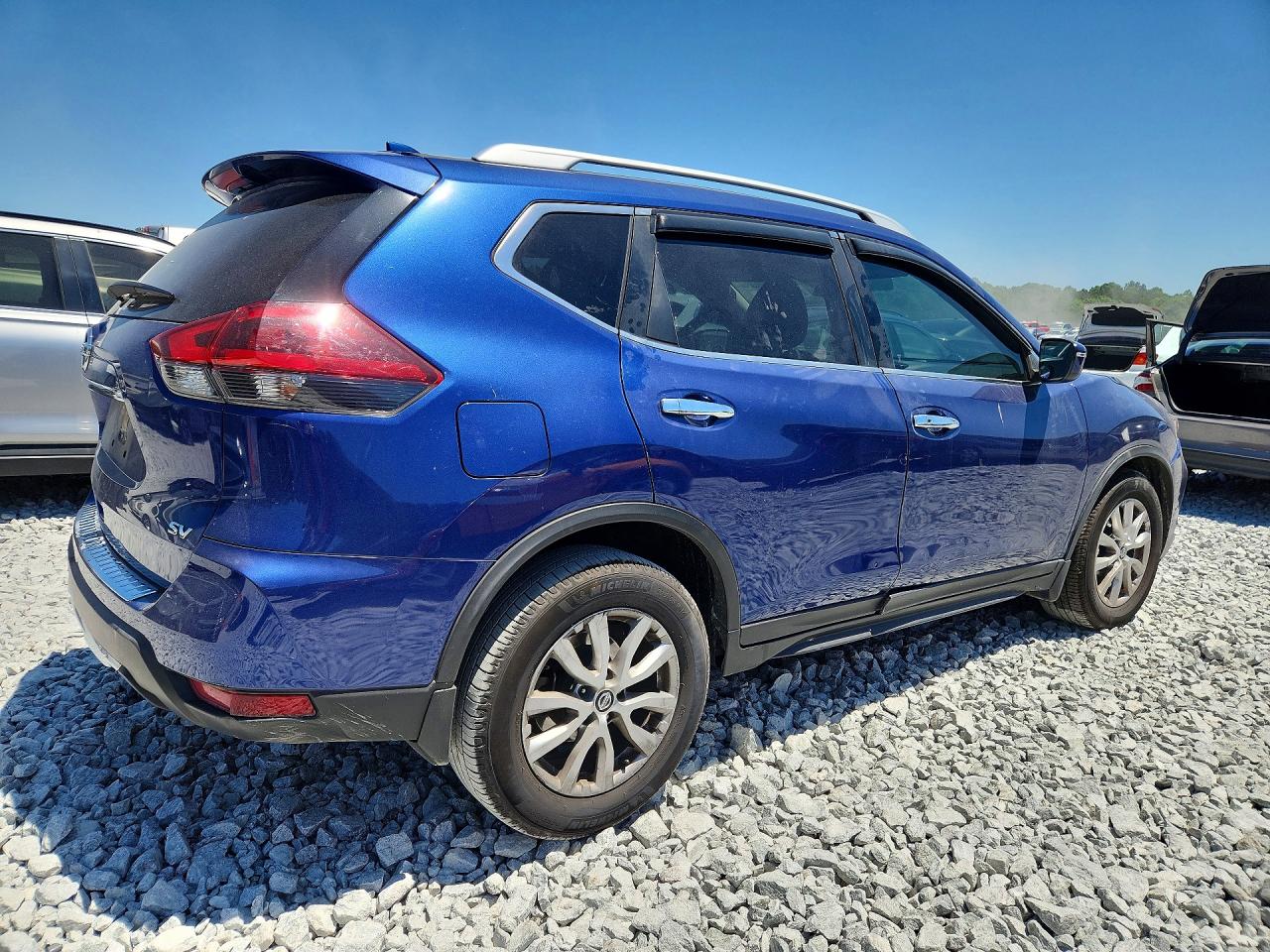 2018 Nissan Rogue Sv Blue vin: JN8AT2MT6JW489700