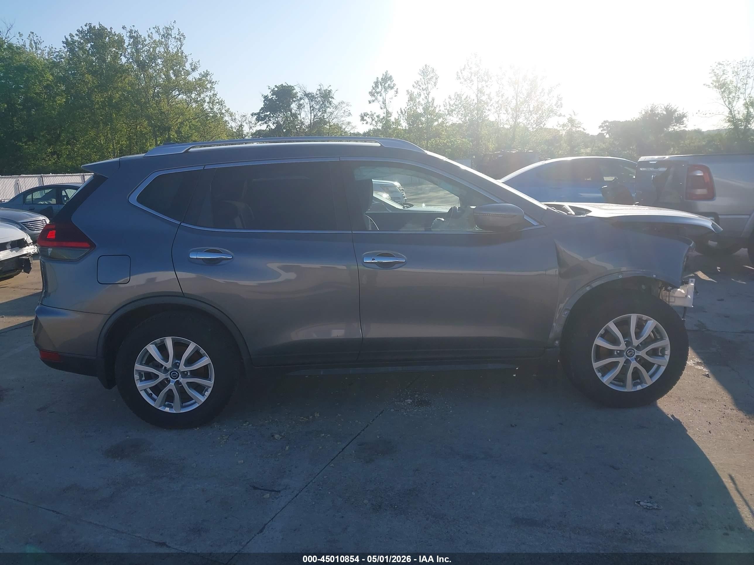 2020 Nissan Rogue Sv Fwd Серый vin: JN8AT2MT6LW036468