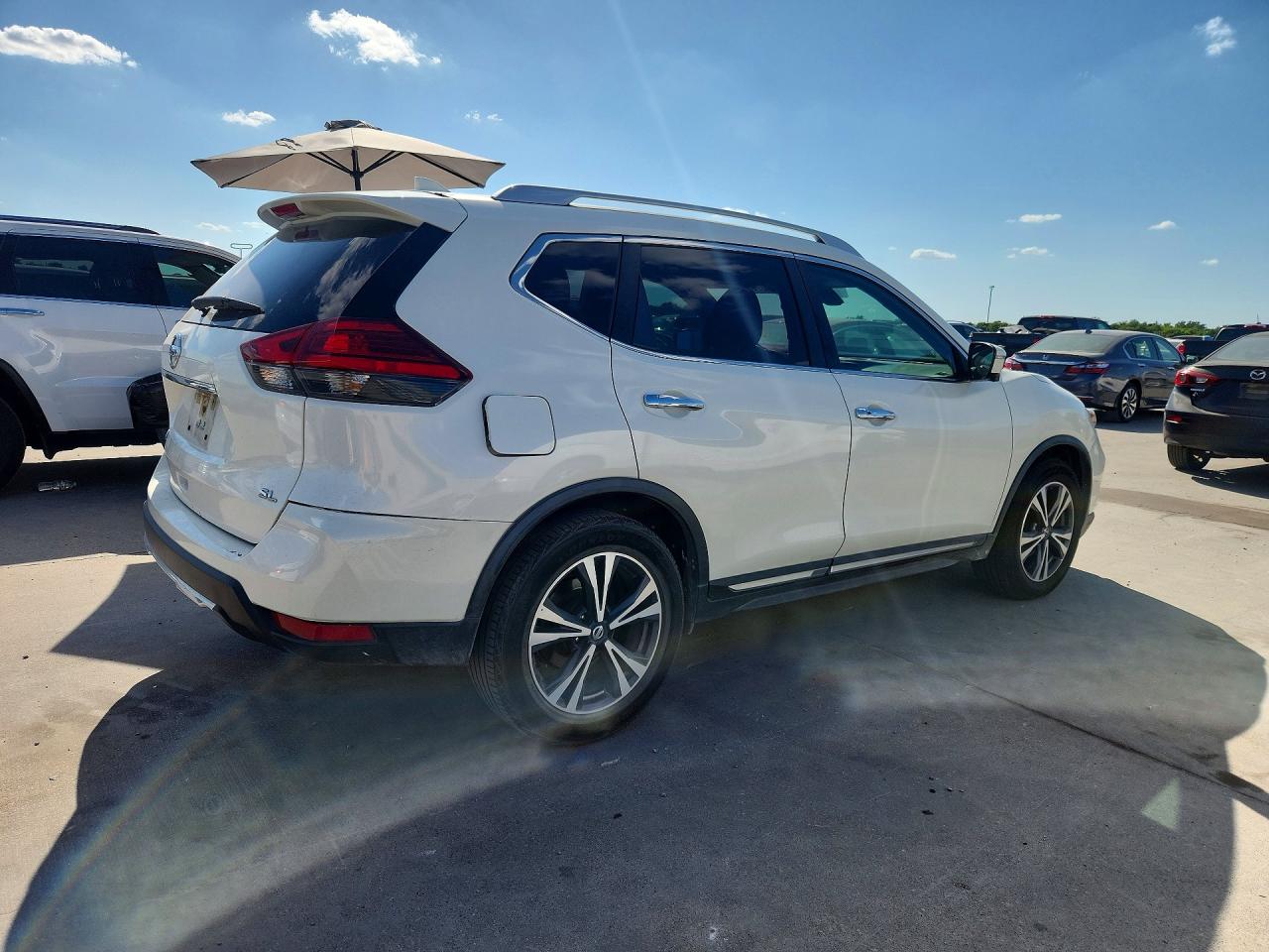 2017 Nissan Rogue Sl Белый vin: JN8AT2MT7HW398865
