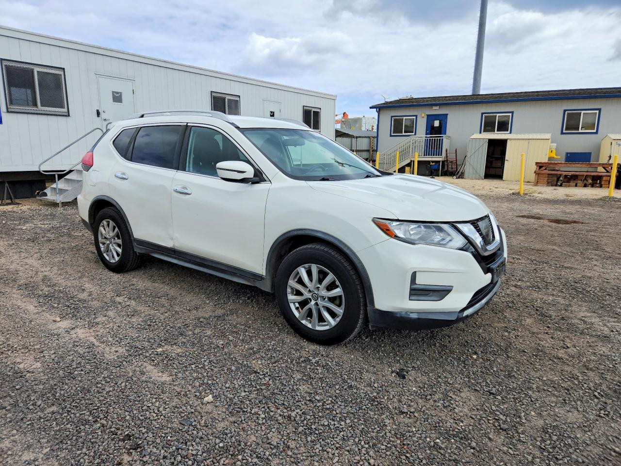 2017 Nissan Rogue Sv White vin: JN8AT2MT8HW153721