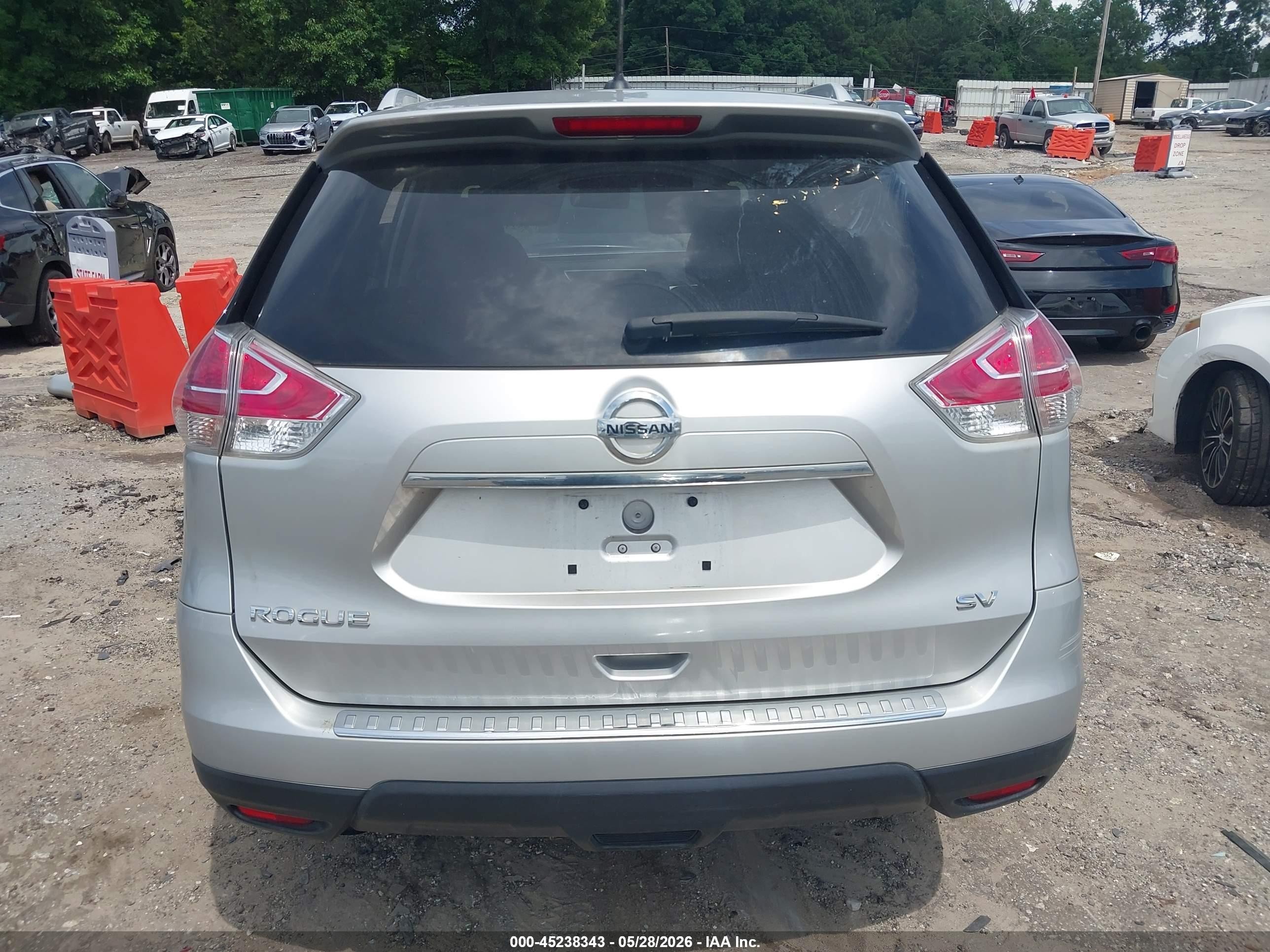 2016 Nissan Rogue Sv Серебряный vin: JN8AT2MT9GW005818