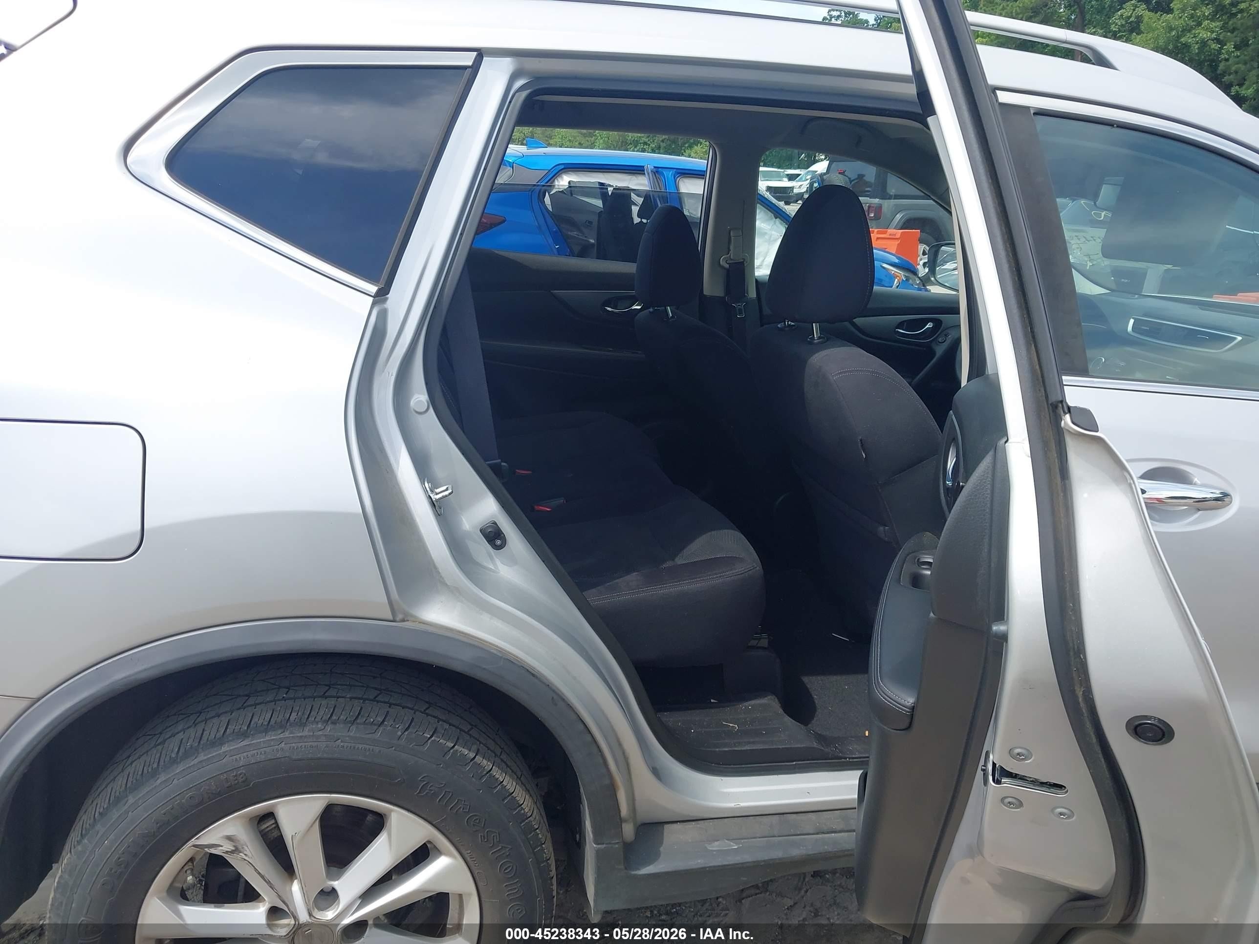 2016 Nissan Rogue Sv Серебряный vin: JN8AT2MT9GW005818