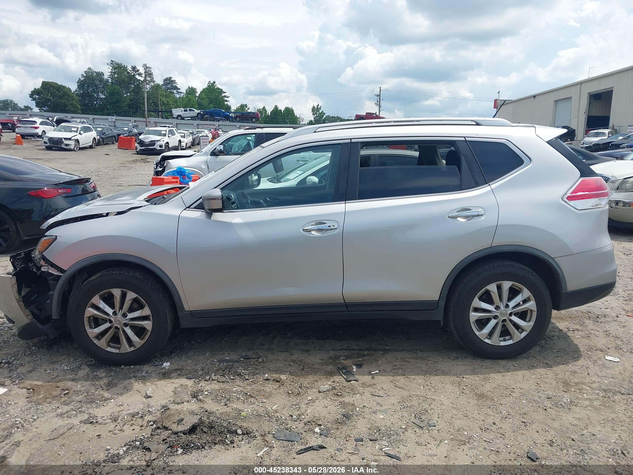 2016 Nissan Rogue Sv Серебряный vin: JN8AT2MT9GW005818