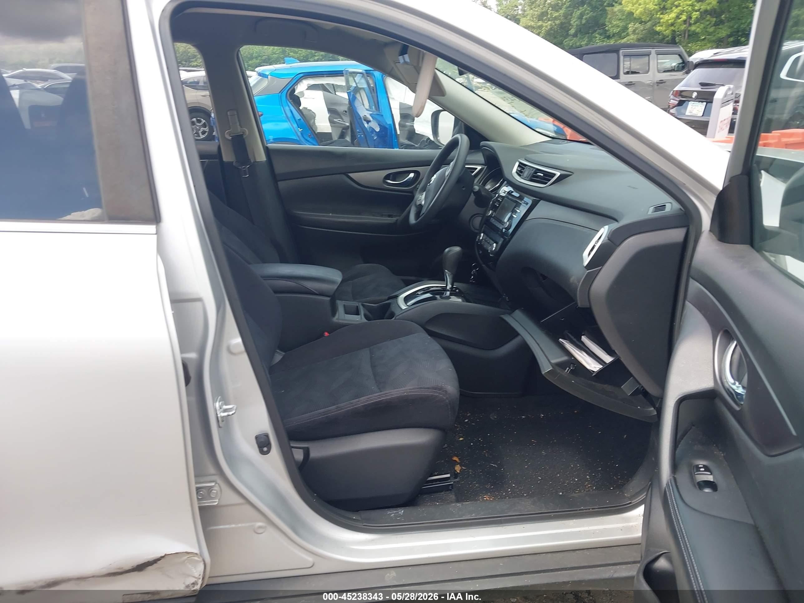 2016 Nissan Rogue Sv Серебряный vin: JN8AT2MT9GW005818
