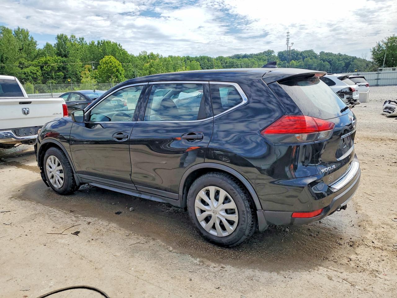 2017 Nissan Rogue S Black vin: JN8AT2MTXHW384894