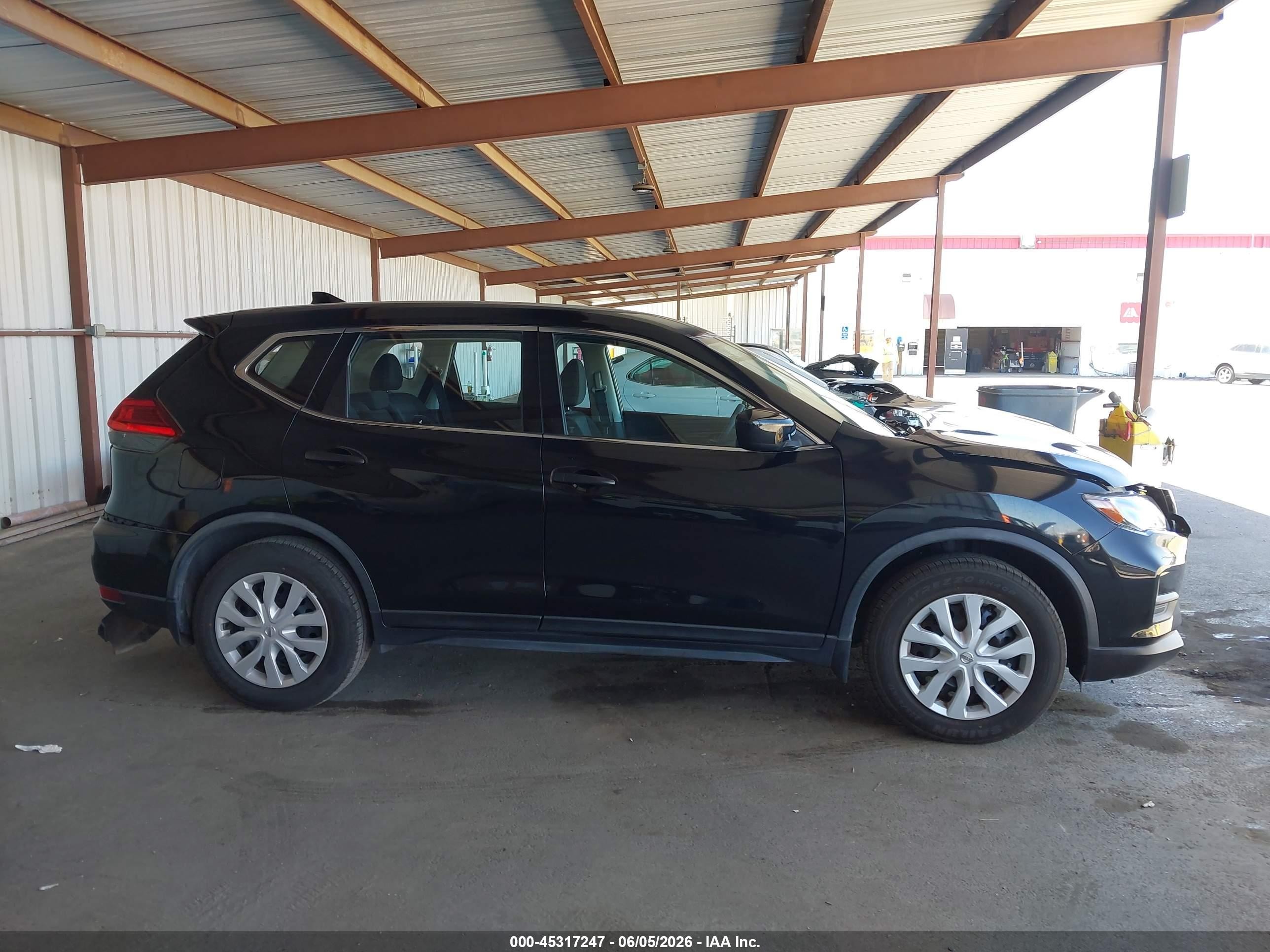 2017 Nissan Rogue S Черный vin: JN8AT2MTXHW399556