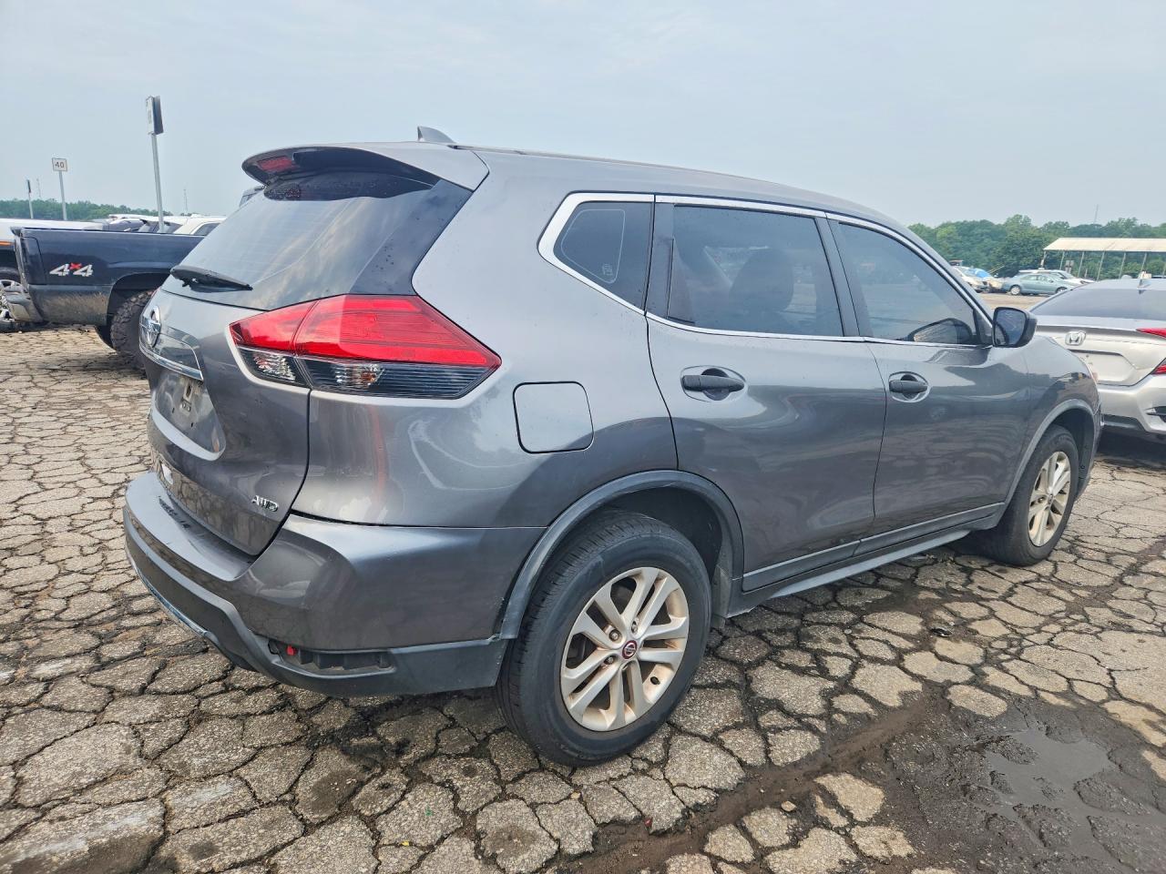 2017 Nissan Rogue S Gray vin: JN8AT2MV0HW279458