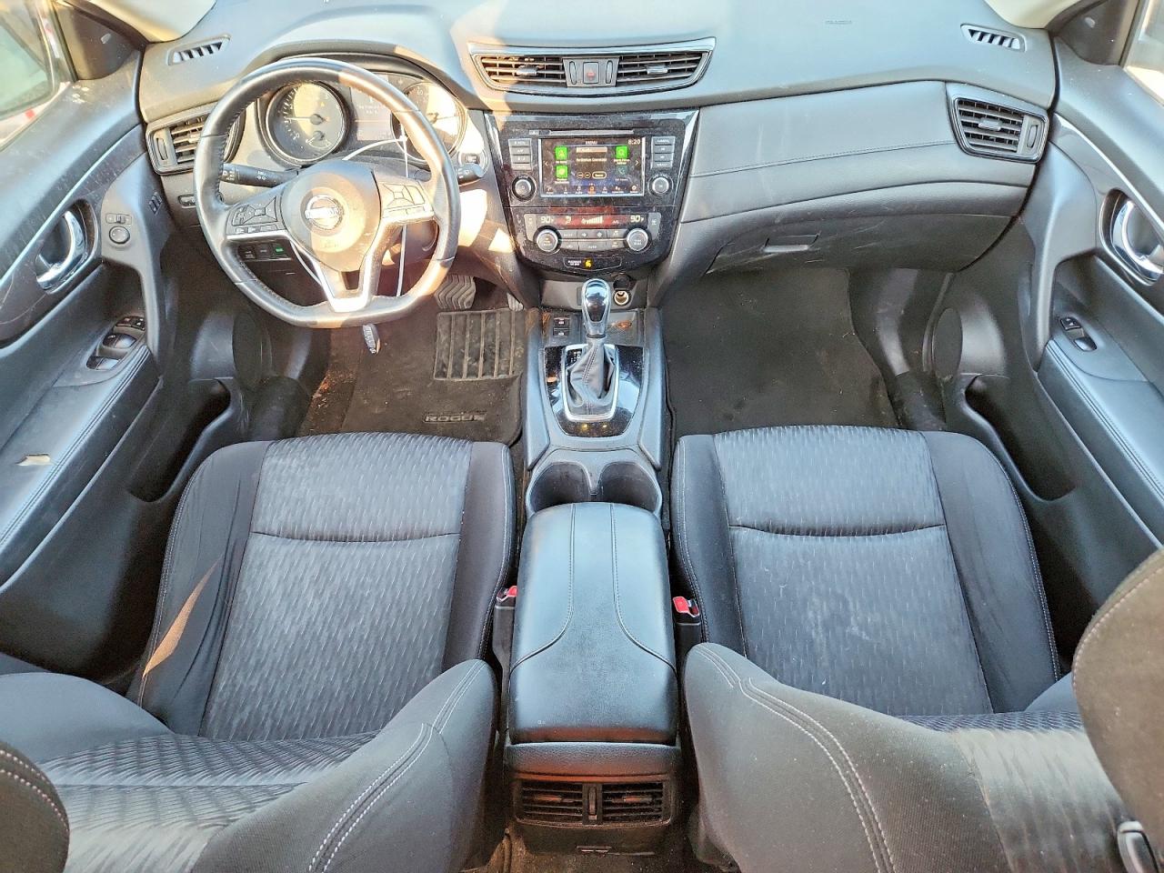 2019 Nissan Rogue Sv Silver vin: JN8AT2MV0KW377851