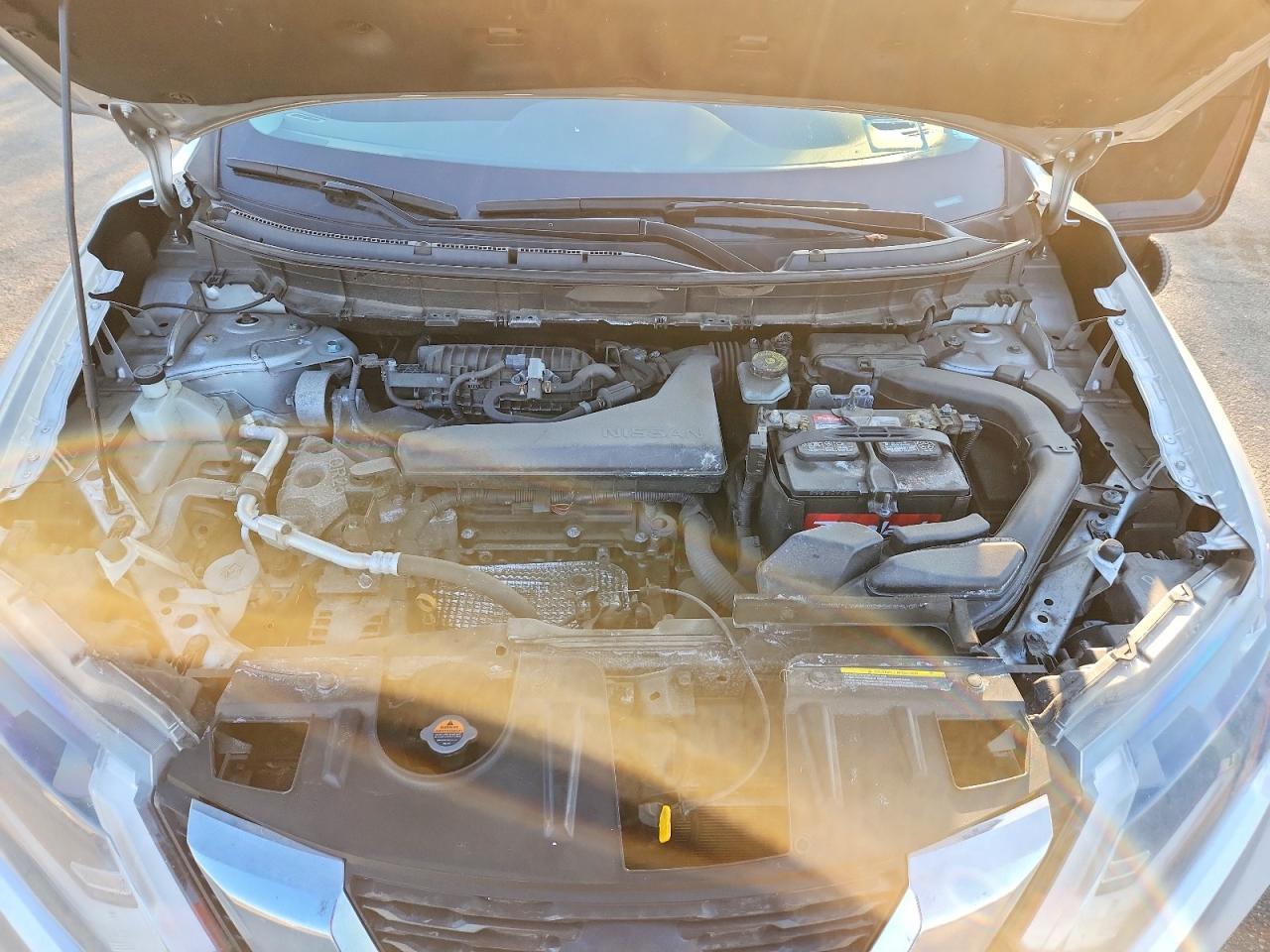 2019 Nissan Rogue Sv Silver vin: JN8AT2MV0KW377851