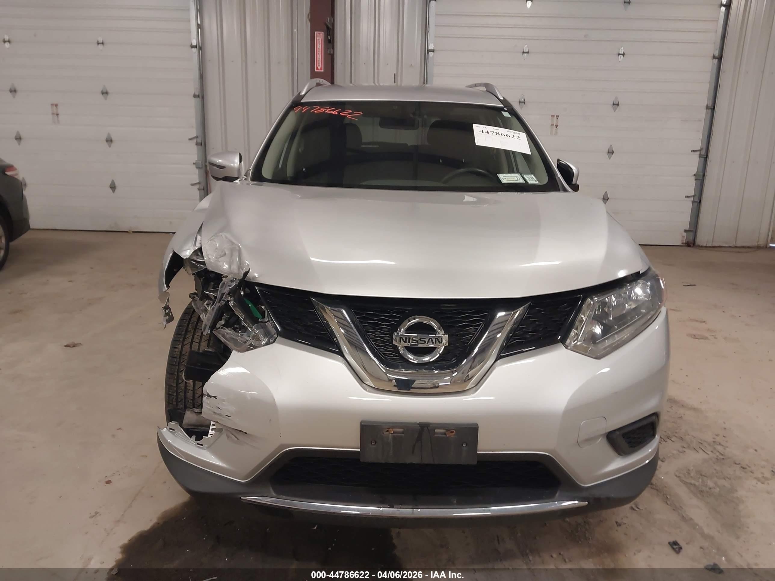 2016 Nissan Rogue S Silver vin: JN8AT2MV1GW153091