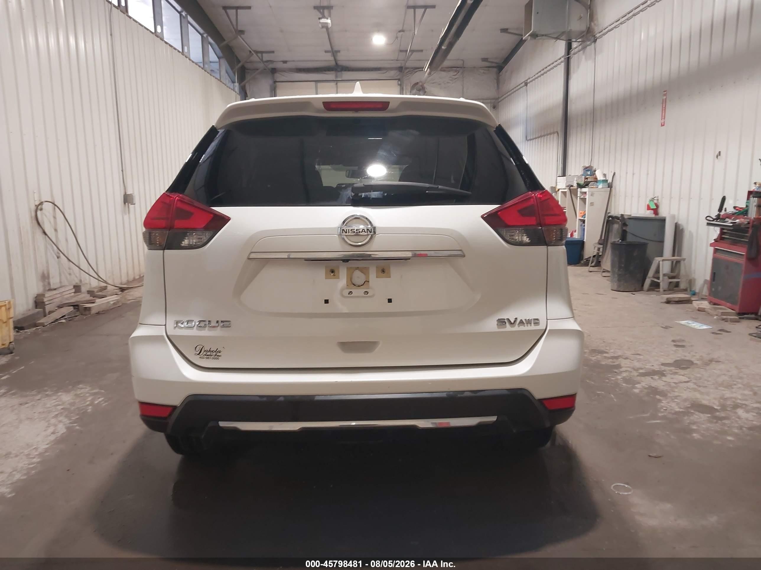 2017 Nissan Rogue Sv White vin: JN8AT2MV1HW259199