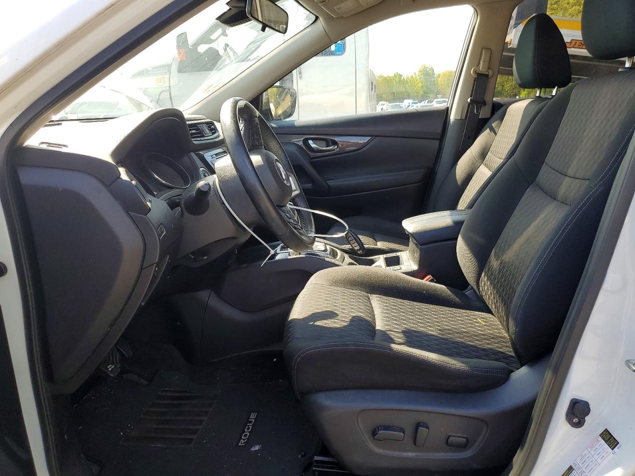 2019 Nissan Rogue Sv White vin: JN8AT2MV1KW379978