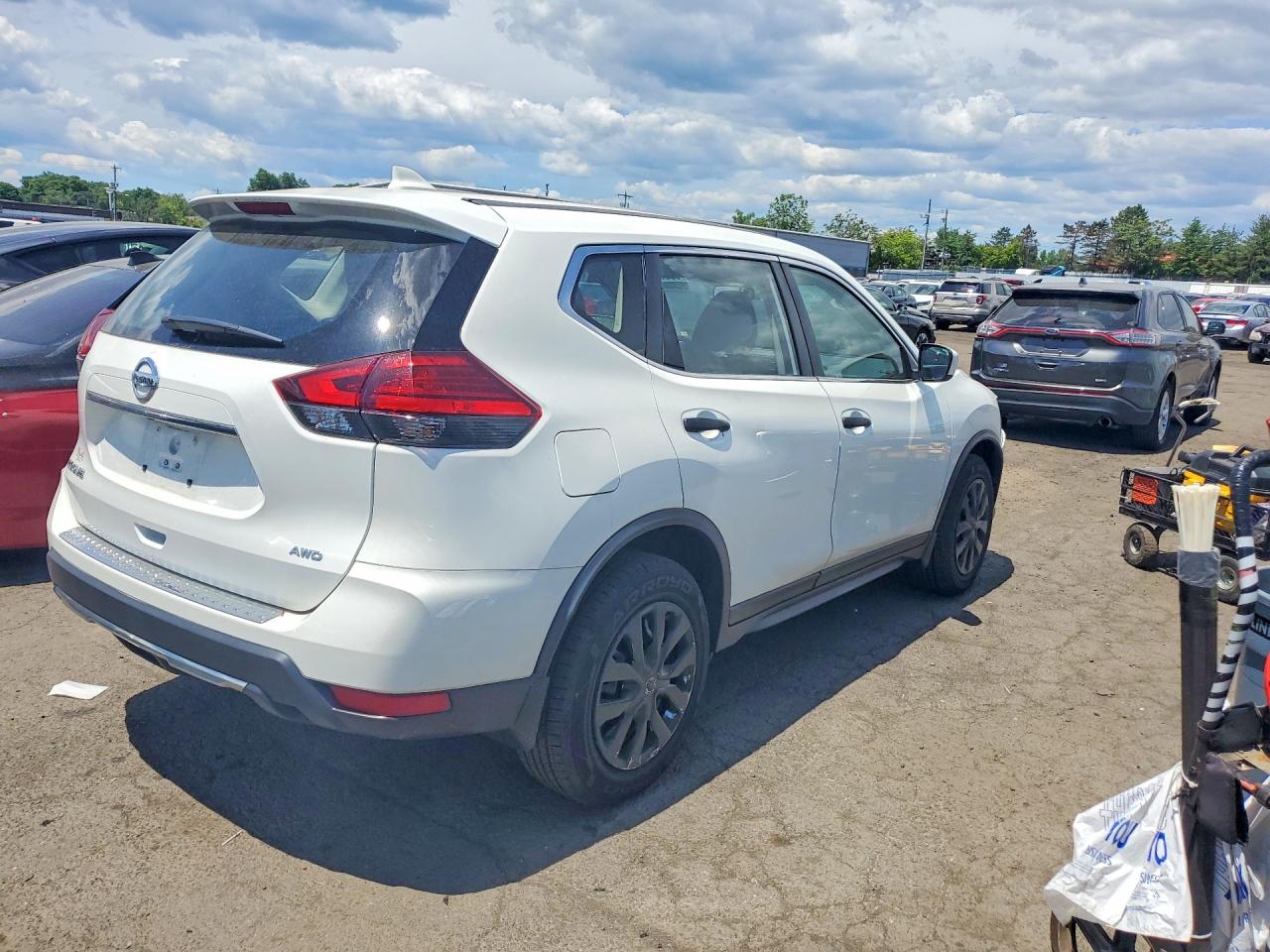 2017 Nissan Rogue S White vin: JN8AT2MV2HW005789