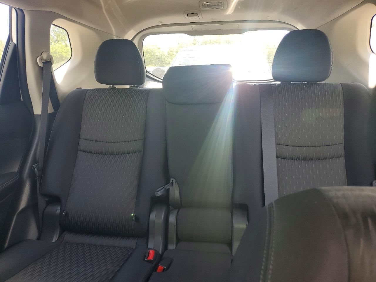 2017 Nissan Rogue S White vin: JN8AT2MV2HW005789