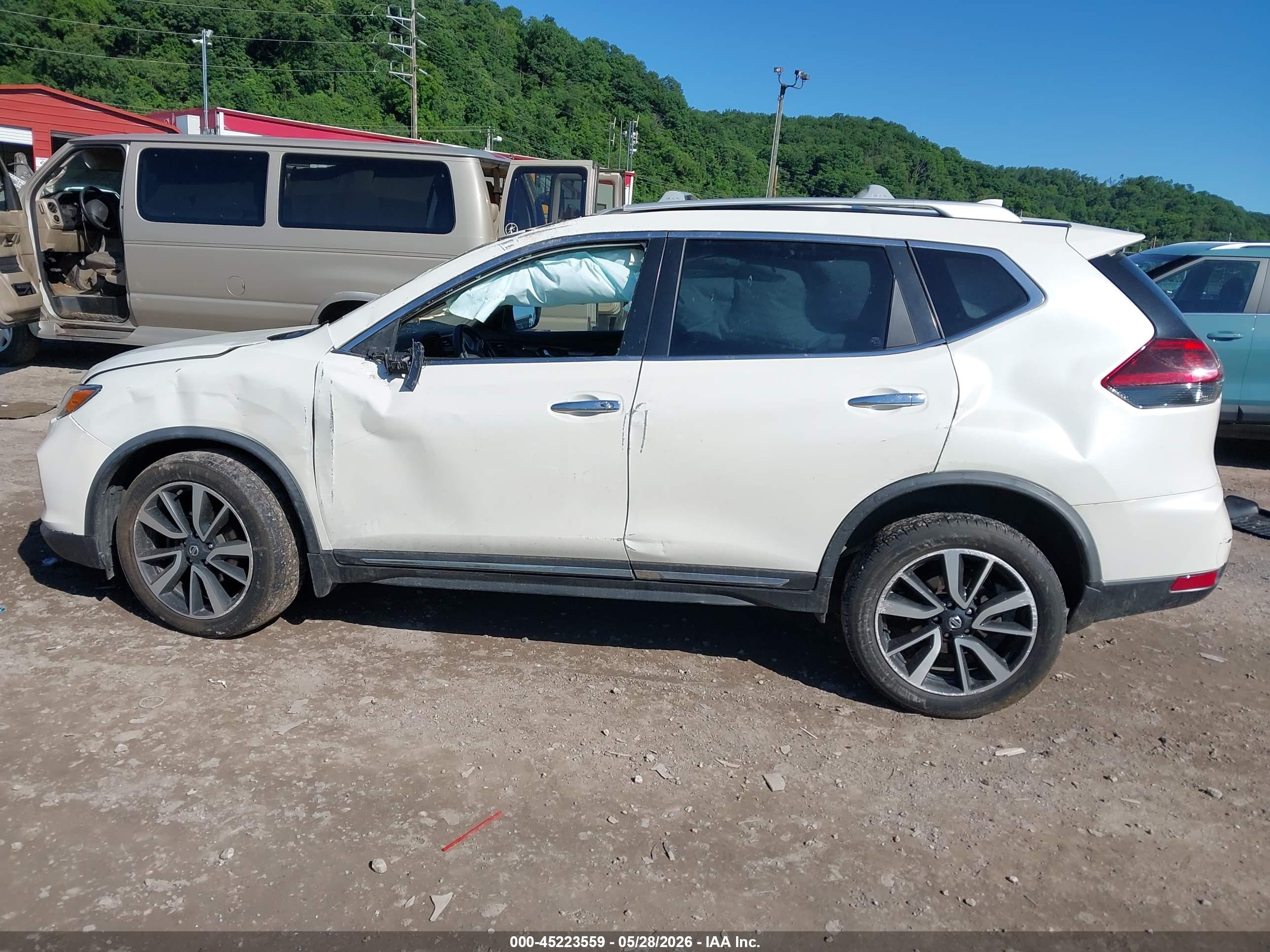 2018 Nissan Rogue Sl Белый vin: JN8AT2MV2JW329122