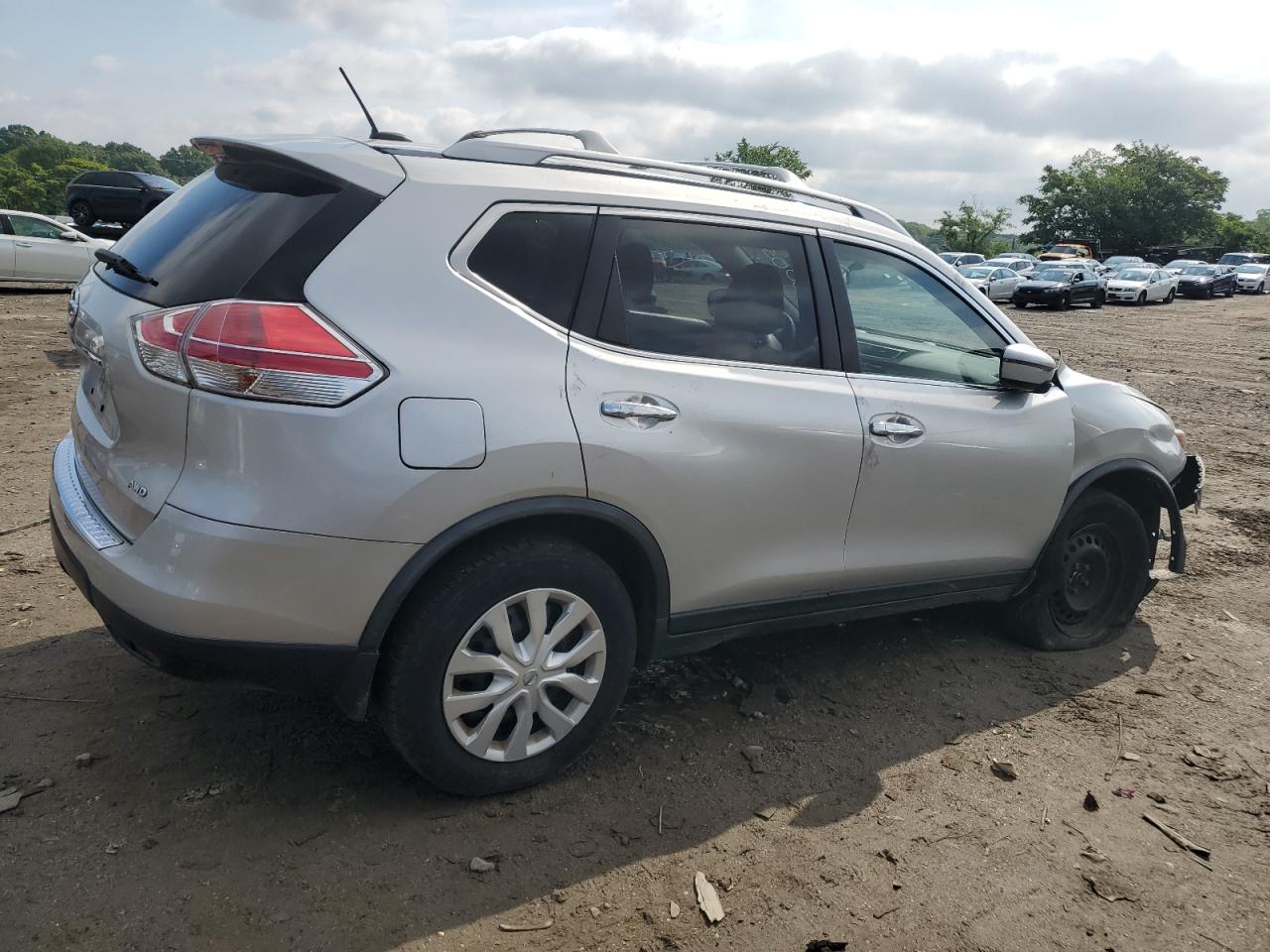 2016 Nissan Rogue S   Silver vin: JN8AT2MV3GW131965