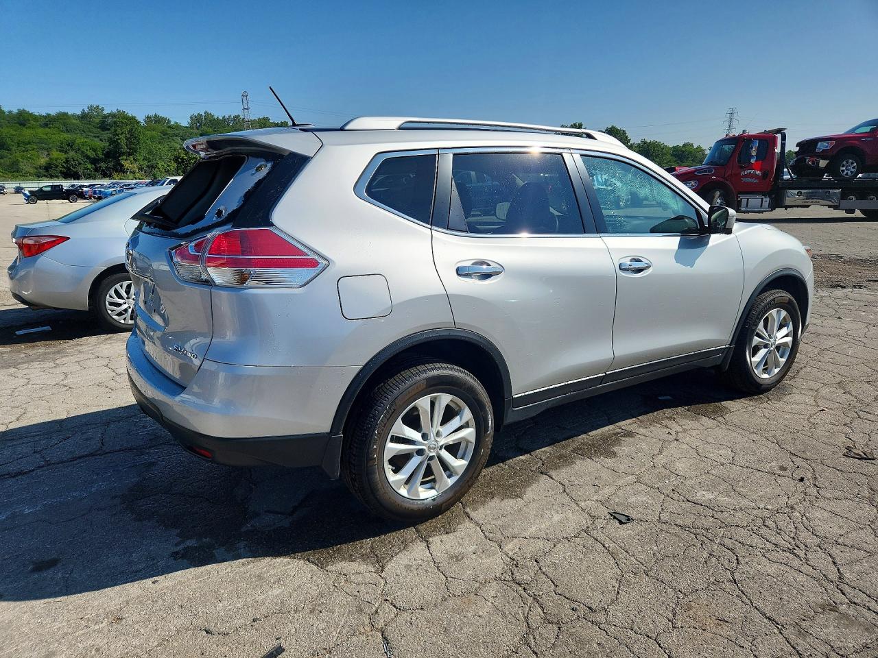 2016 Nissan Rogue Sv Silver vin: JN8AT2MV3GW145199