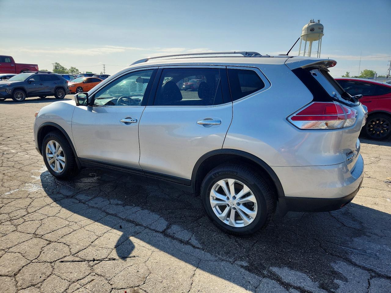 2016 Nissan Rogue Sv Silver vin: JN8AT2MV3GW145199