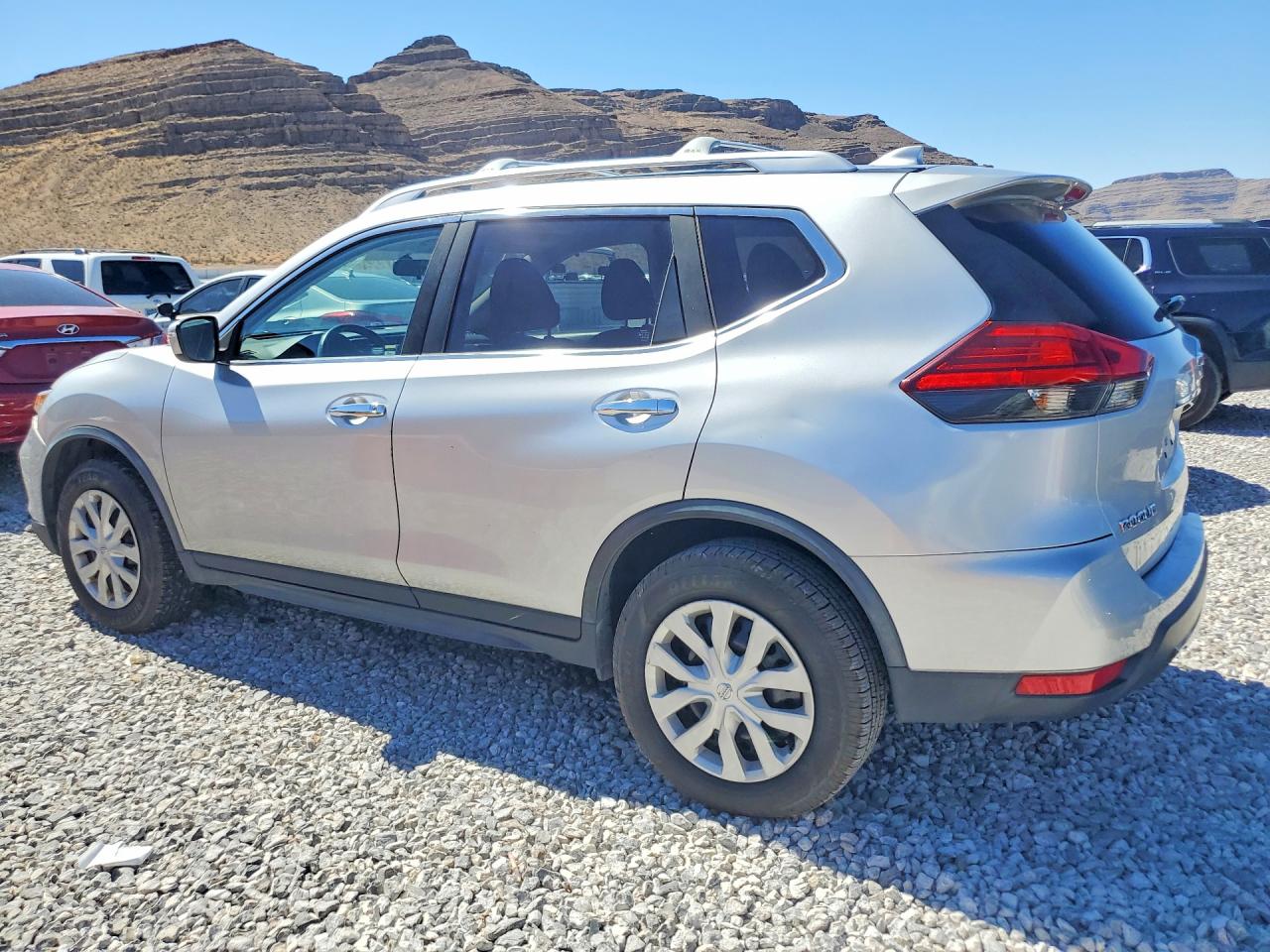 2017 Nissan Rogue S Silver vin: JN8AT2MV3HW260256