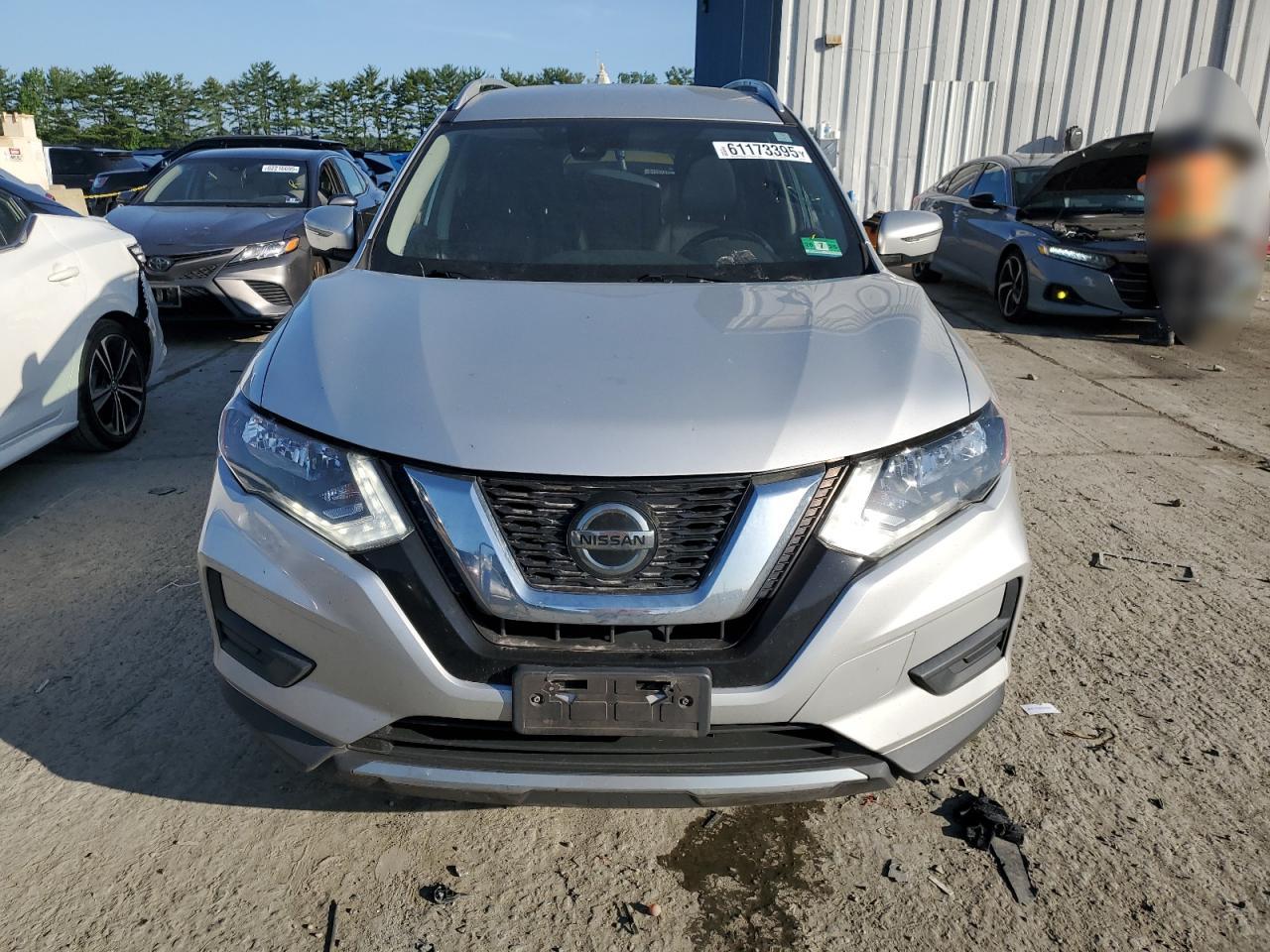 2019 Nissan Rogue Sv Silver vin: JN8AT2MV3KW390495