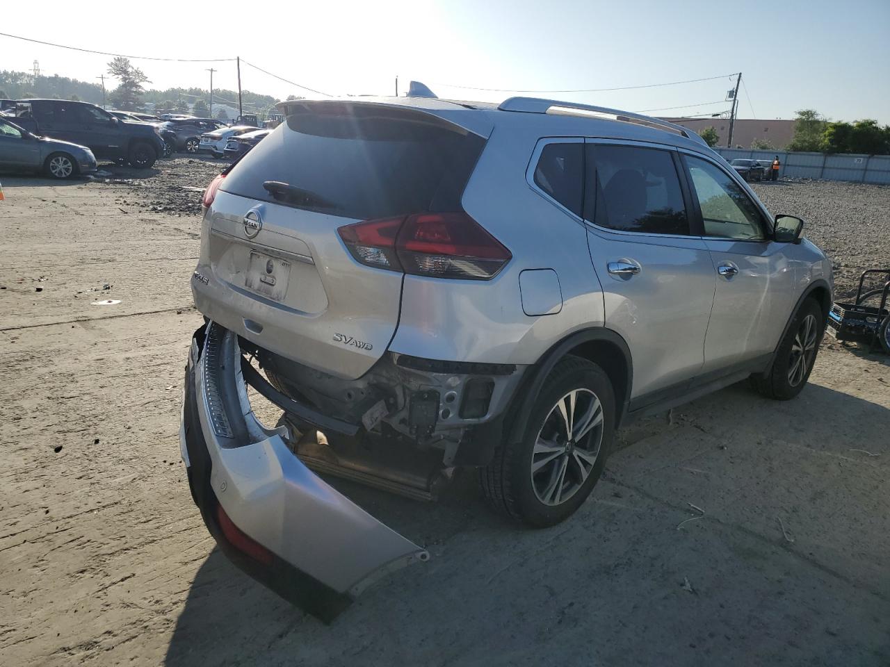 2019 Nissan Rogue Sv Silver vin: JN8AT2MV3KW390495