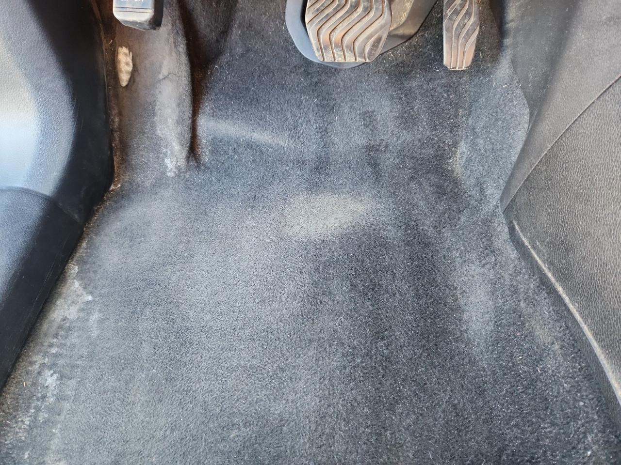 2018 Nissan Rogue Sv Gray vin: JN8AT2MV4JW309762 Damage: Left Front Carpet, Stained, Permanent