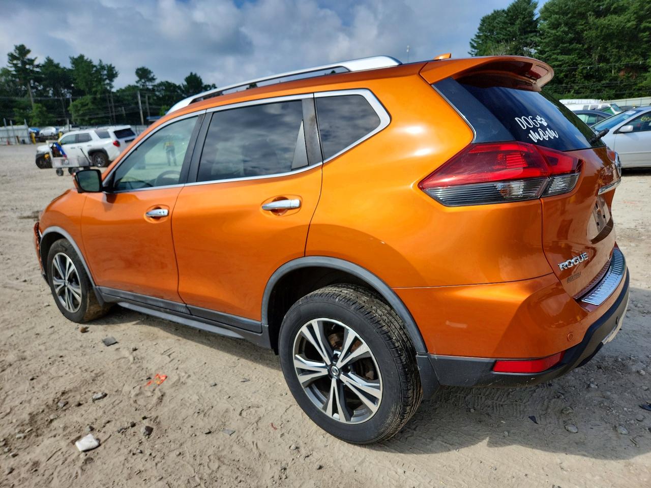 2019 Nissan Rogue Sv Orange vin: JN8AT2MV4KW380588