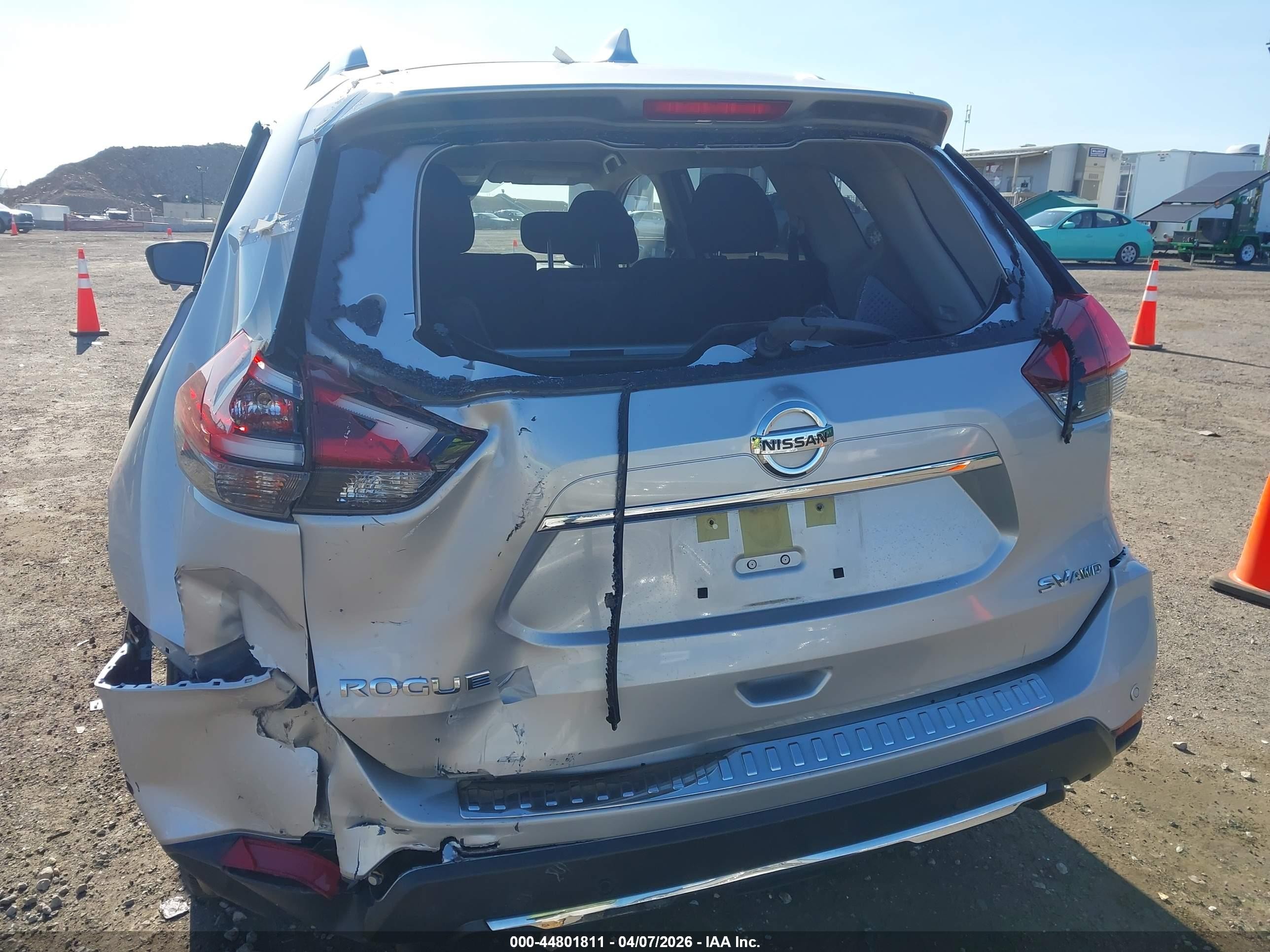 2020 Nissan Rogue Sv Intelligent Awd Silver vin: JN8AT2MV4LW138949