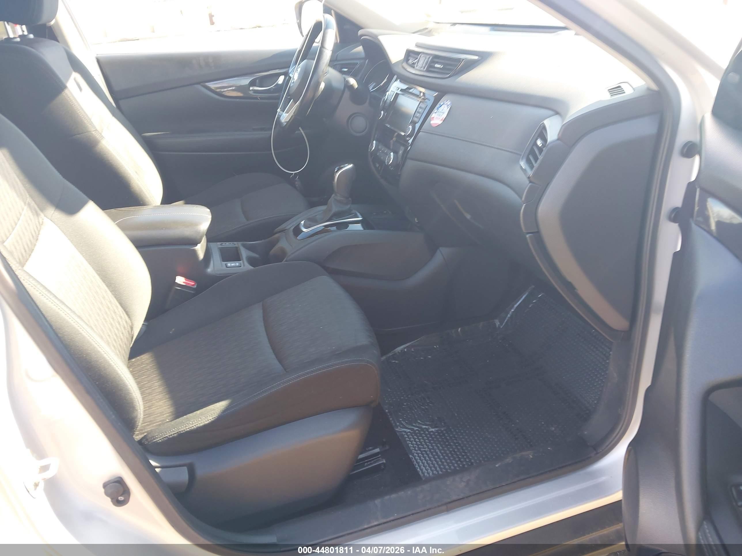 2020 Nissan Rogue Sv Intelligent Awd Silver vin: JN8AT2MV4LW138949