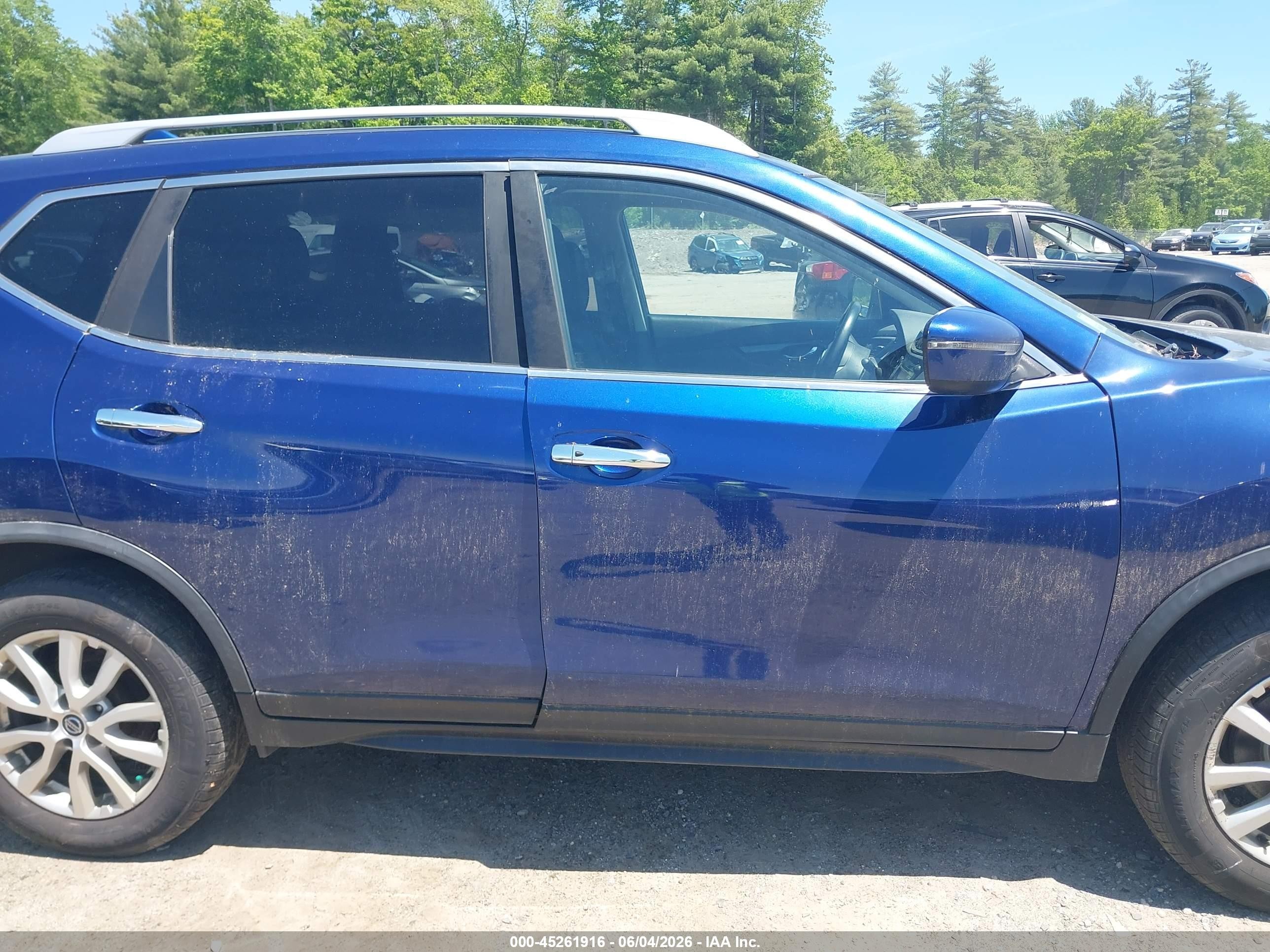 2018 Nissan Rogue Sv Blue vin: JN8AT2MV5JW325761