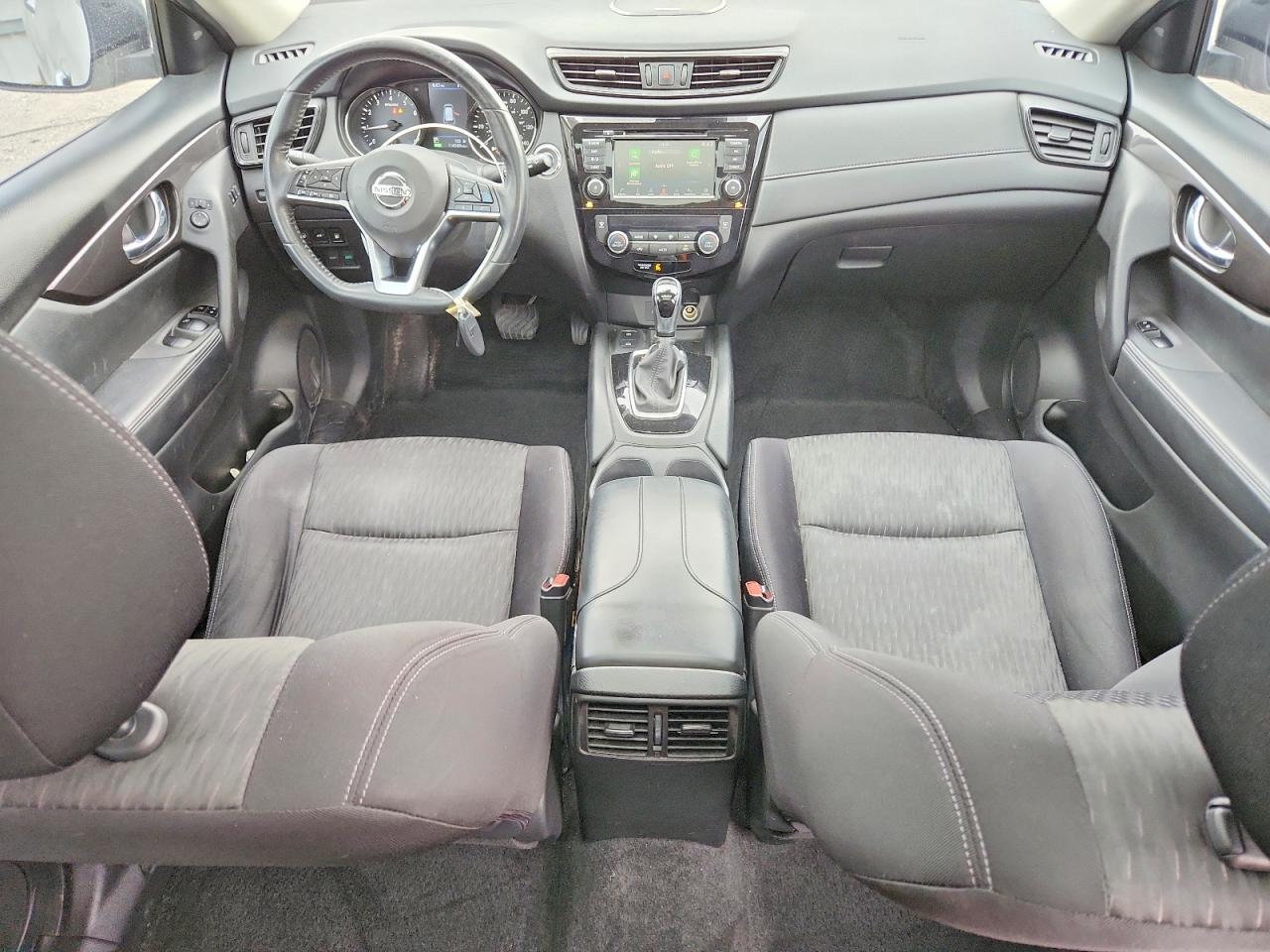 2019 Nissan Rogue Sv Silver vin: JN8AT2MV6KW386604