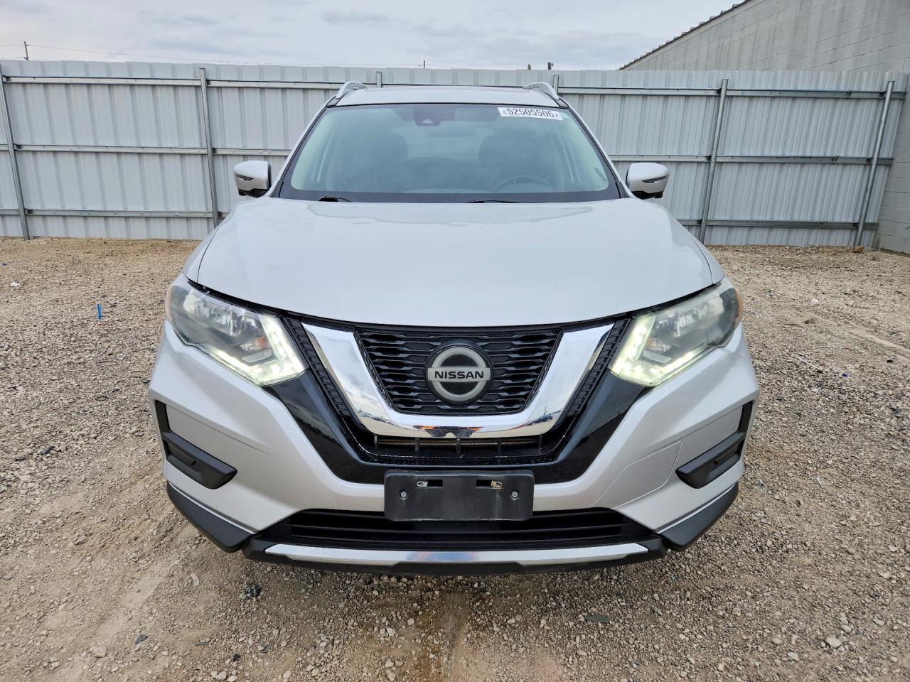 2019 Nissan Rogue Sv Silver vin: JN8AT2MV6KW386604