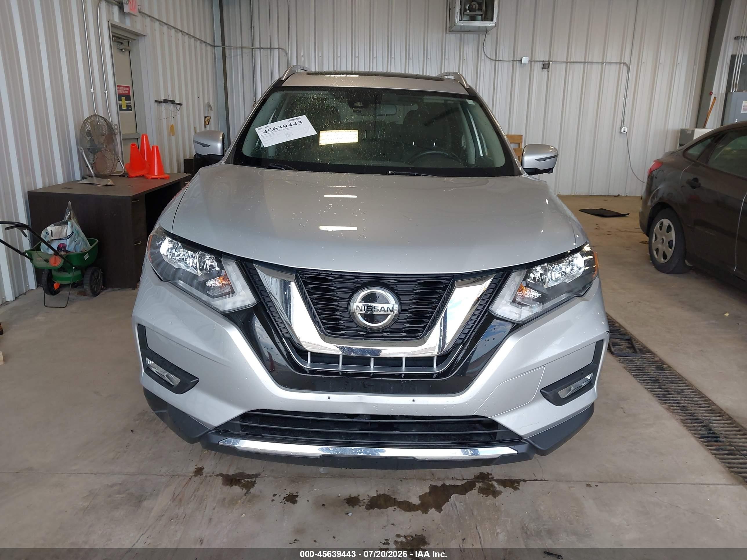 2020 Nissan Rogue Sv Intelligent Awd Silver vin: JN8AT2MV7LW105802