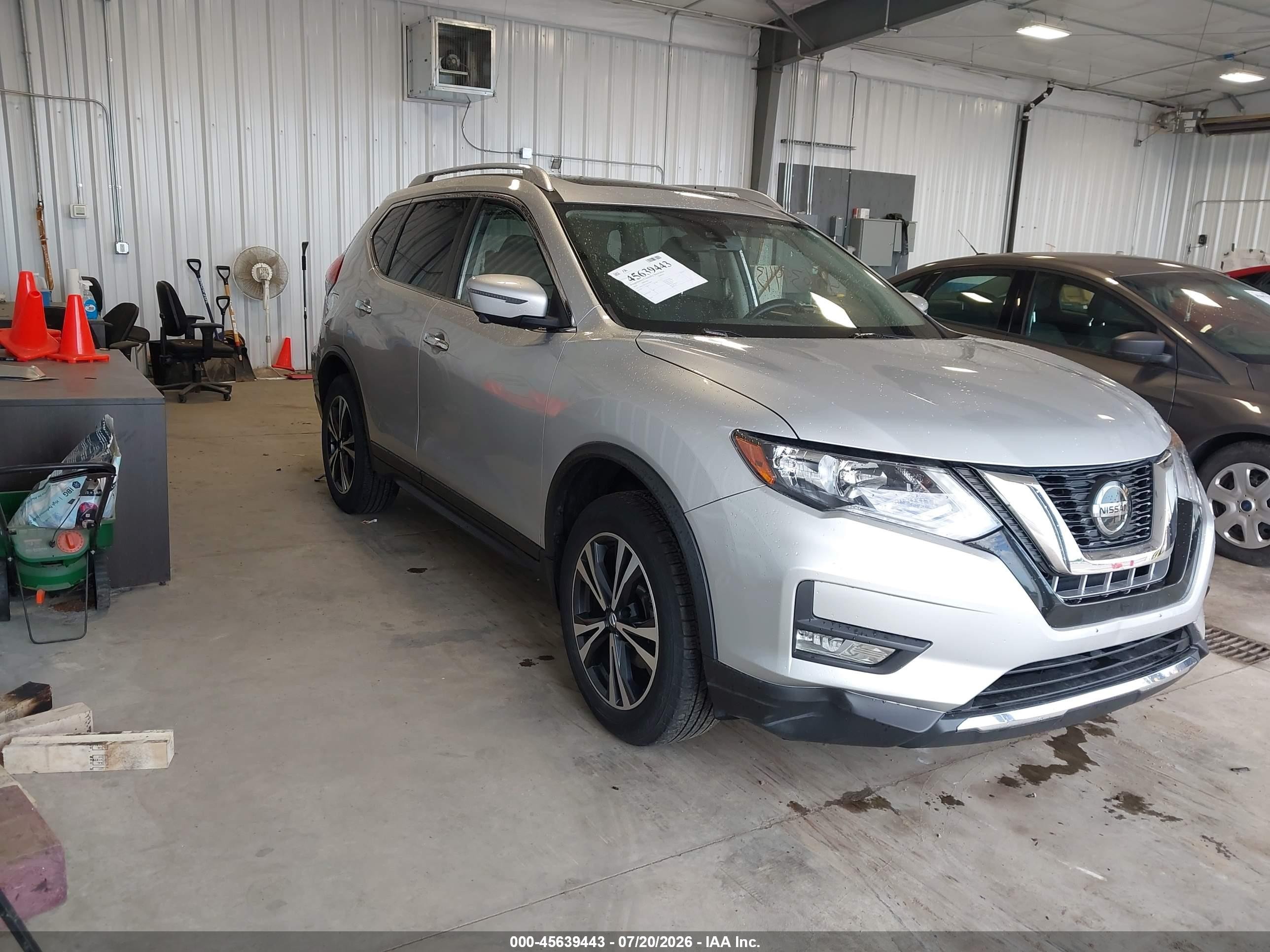 2020 Nissan Rogue Sv Intelligent Awd Silver vin: JN8AT2MV7LW105802