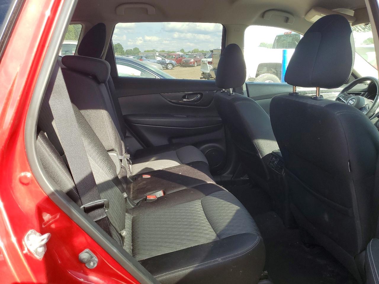 2017 Nissan Rogue Sv Red vin: JN8AT2MV8HW284553