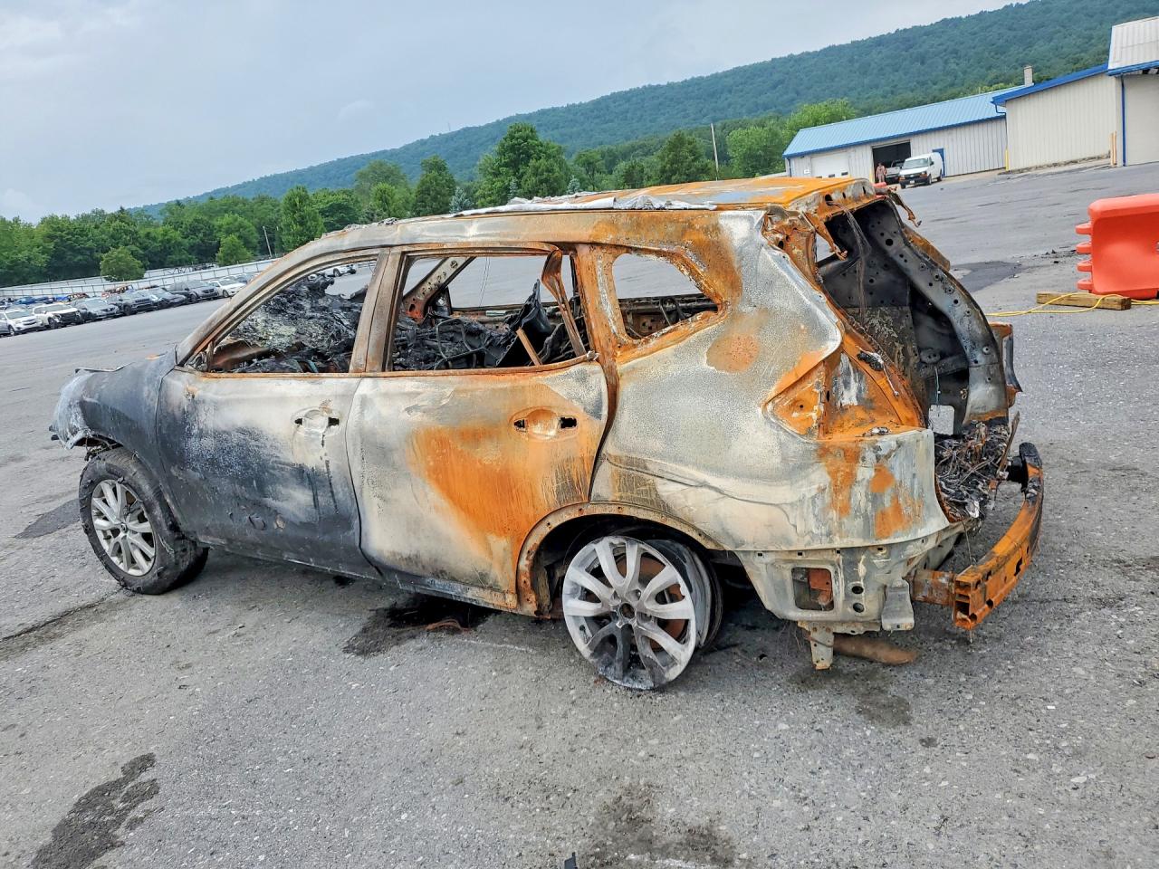 2019 Nissan Rogue Sv Burn vin: JN8AT2MV8KW392968