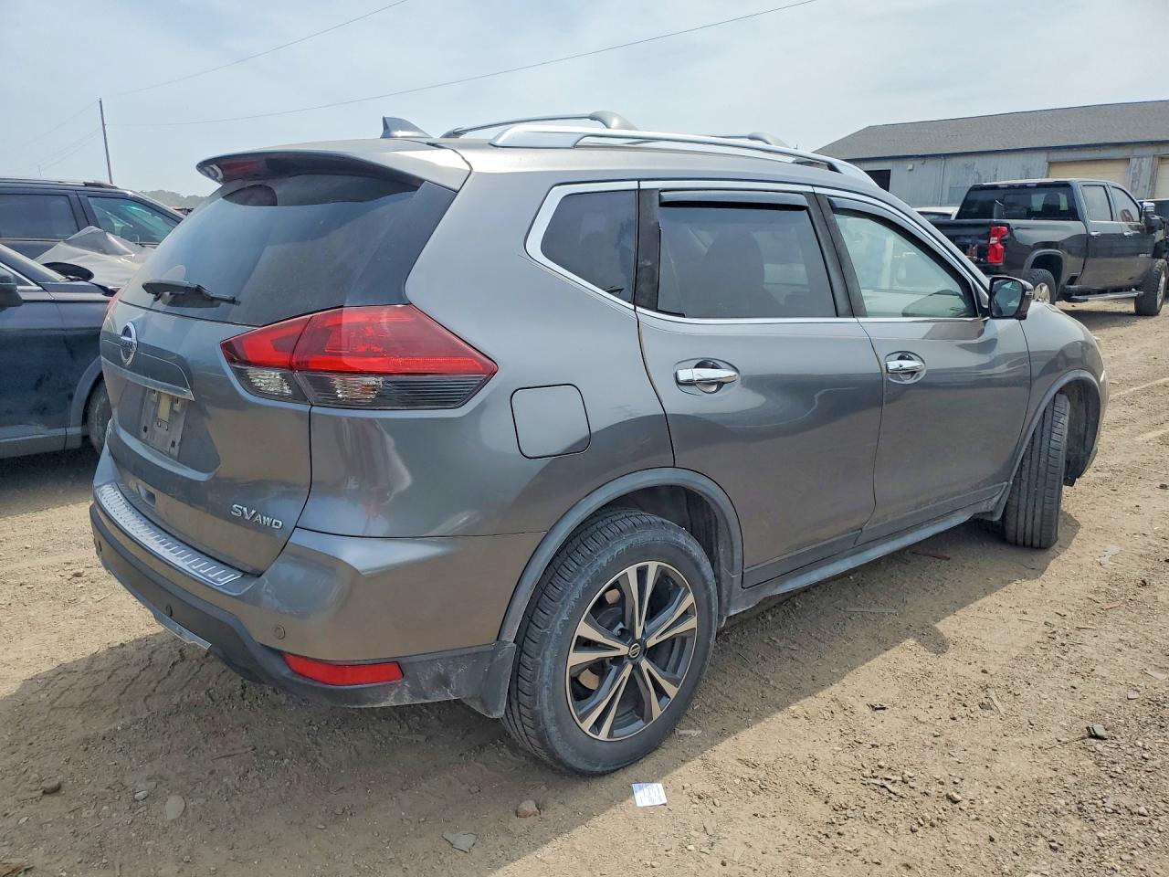 2019 Nissan Rogue Sv Gray vin: JN8AT2MV8KW402172