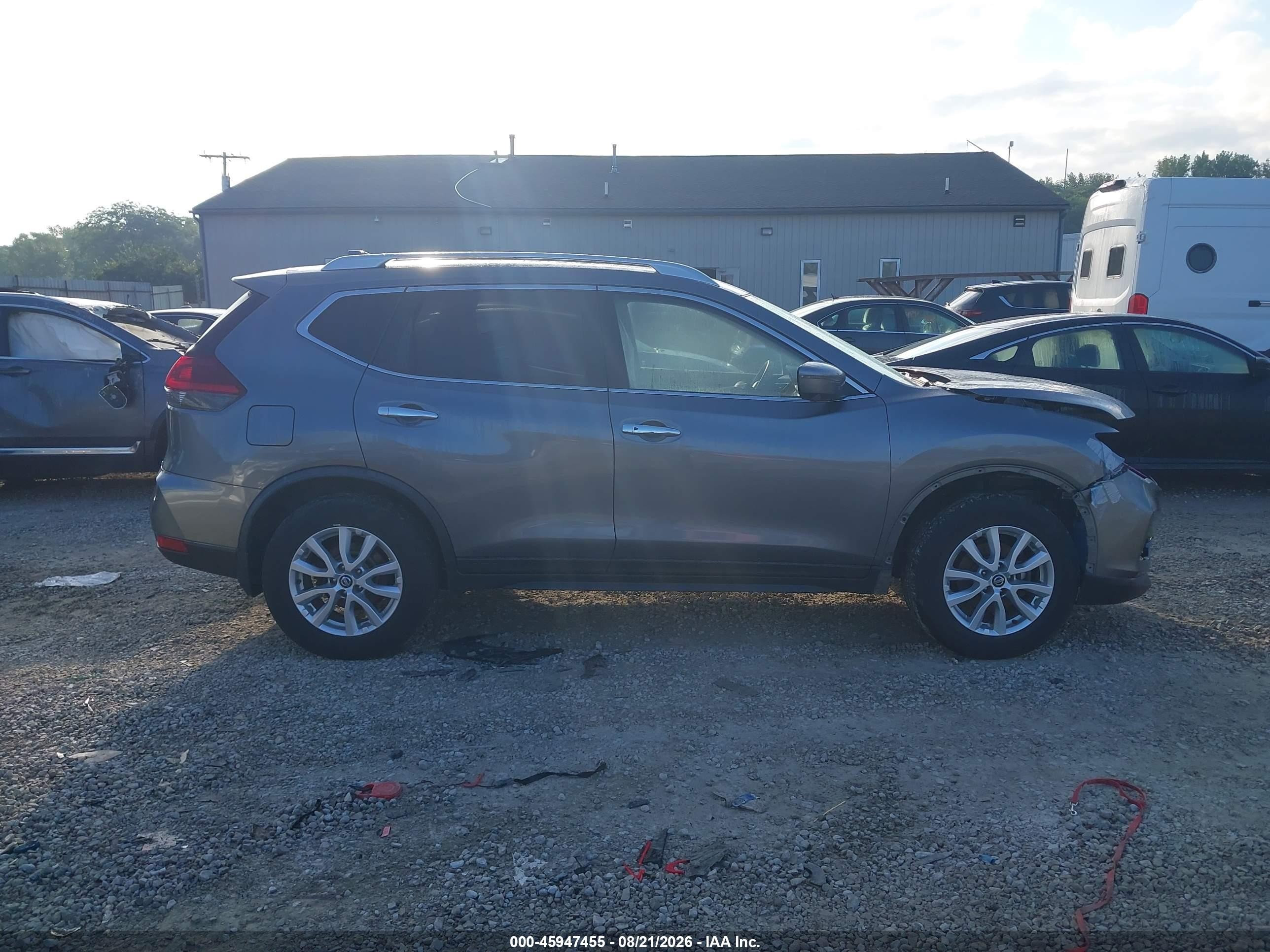 2018 Nissan Rogue Sv Серый vin: JN8AT2MV9JW302550