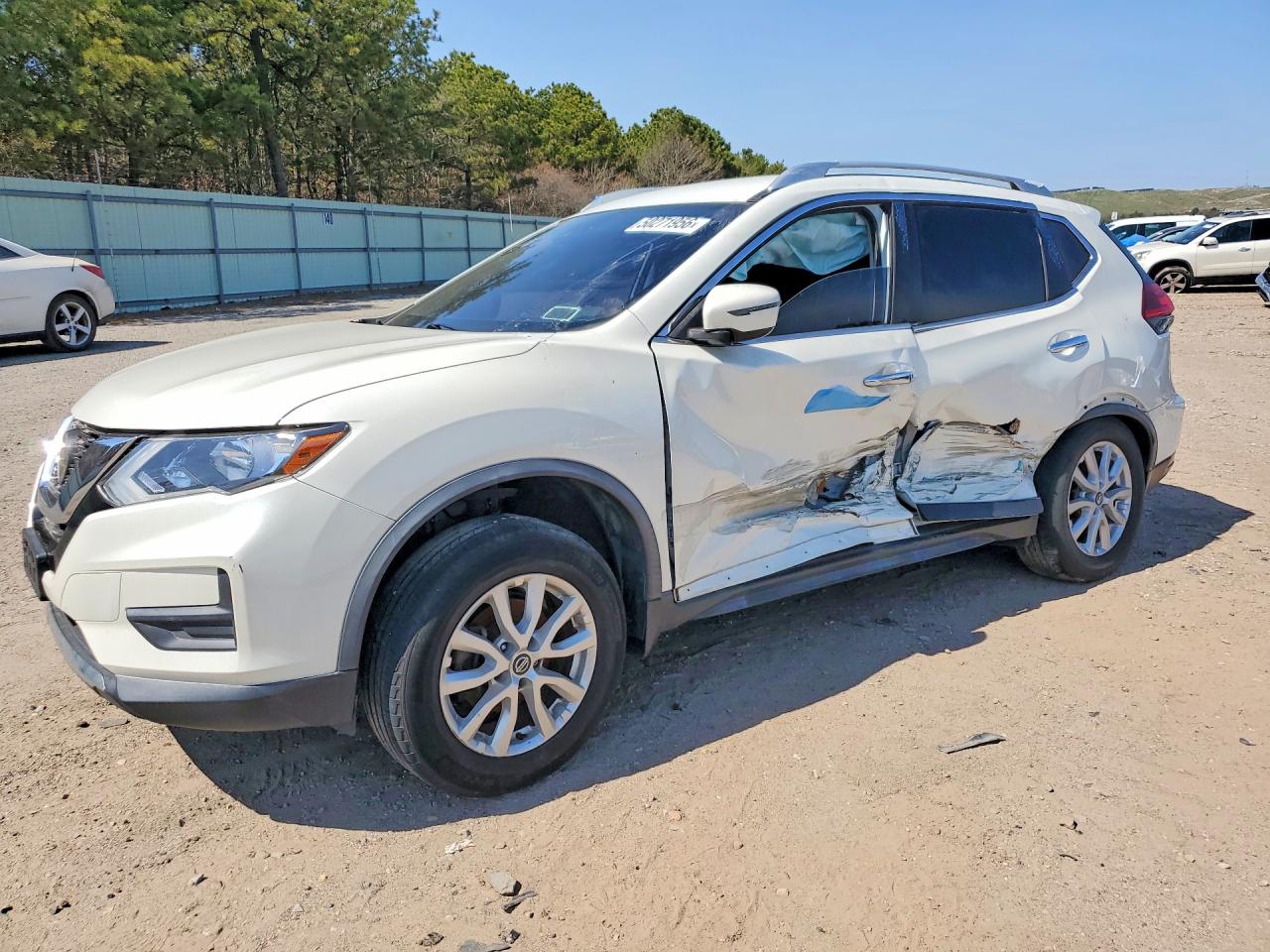 2019 Nissan Rogue S White vin: JN8AT2MV9KW374284