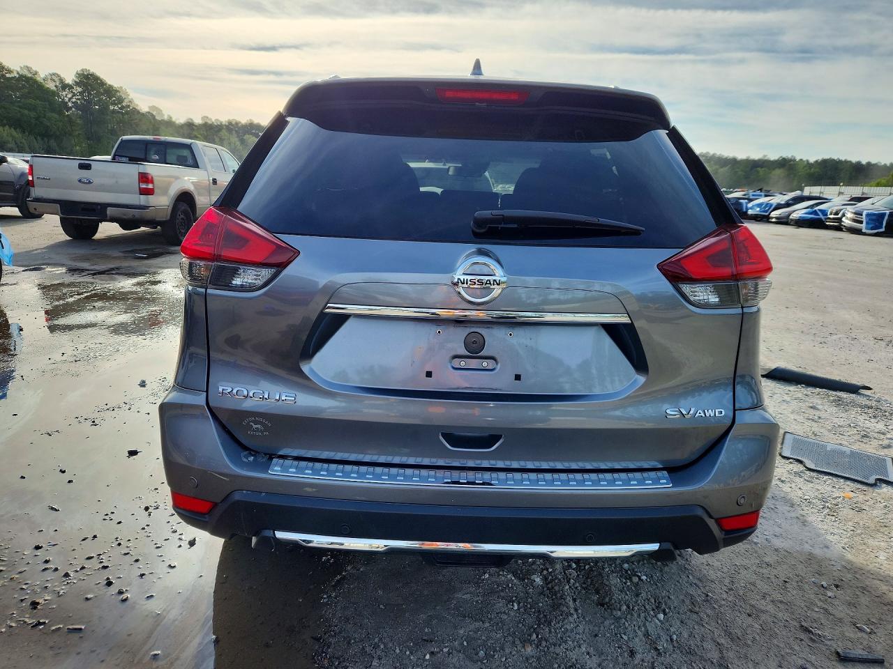2019 Nissan Rogue Sv Gray vin: JN8AT2MV9KW392686